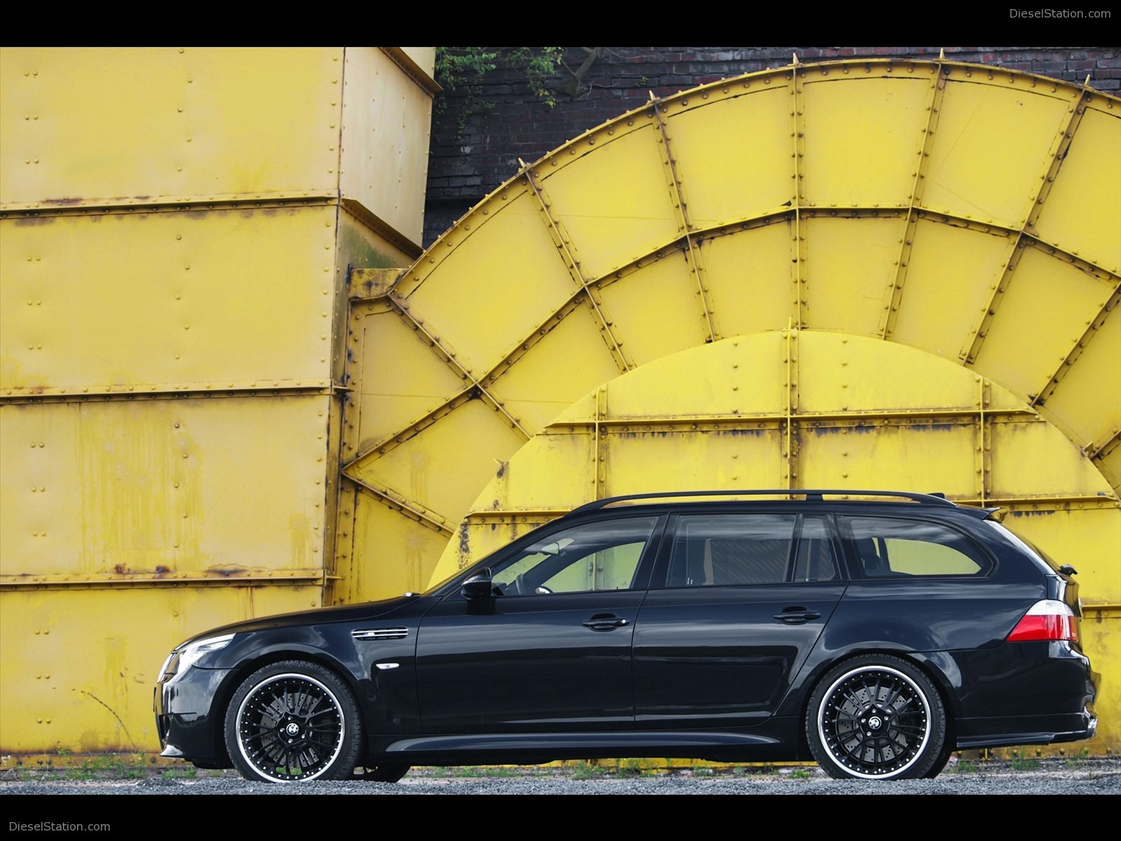 EDO BMW M5 Dark Edition 2011