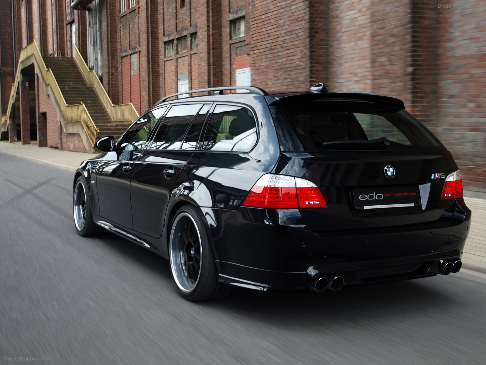 EDO BMW M5 Dark Edition 2011