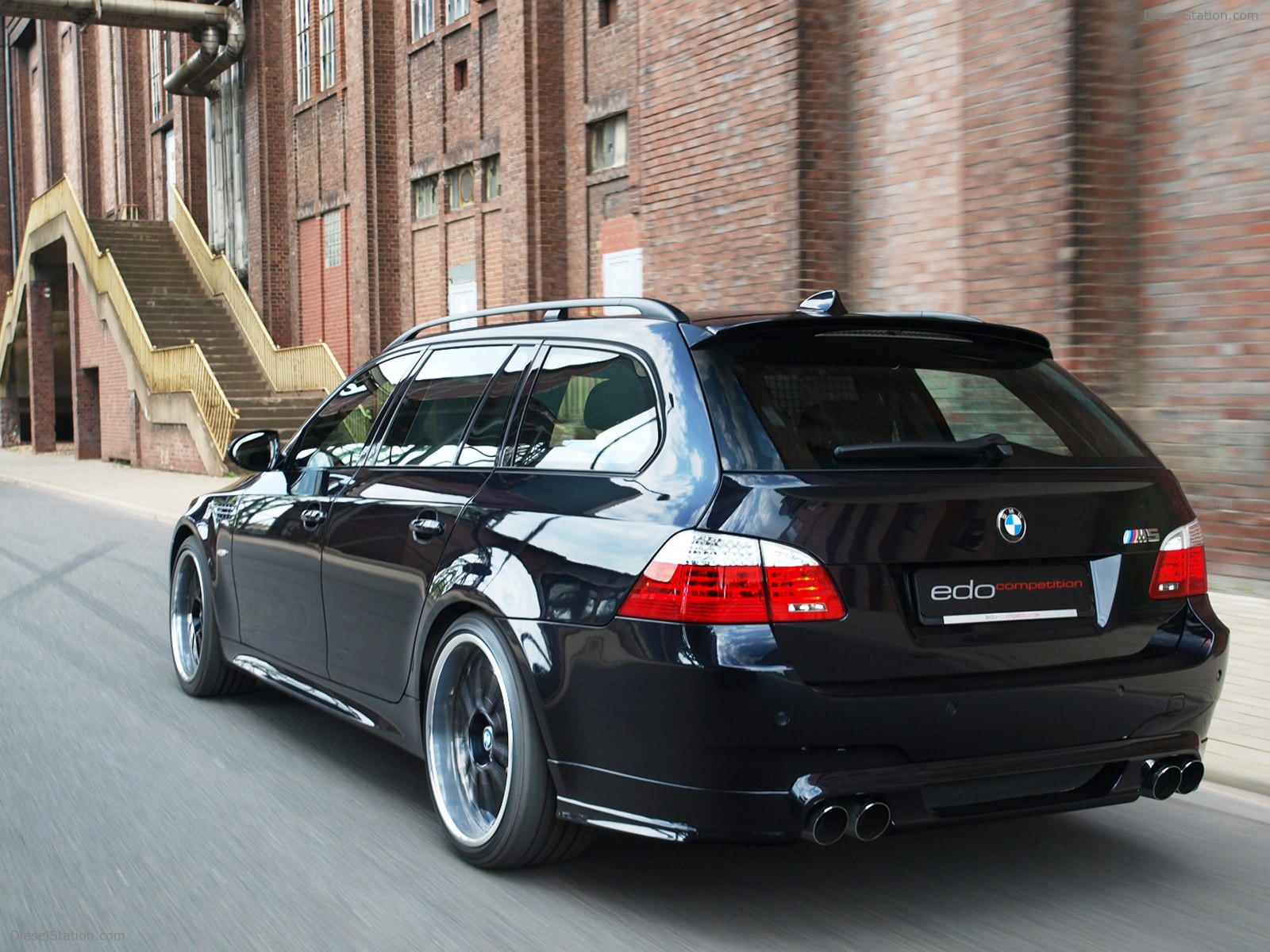 EDO BMW M5 Dark Edition 2011