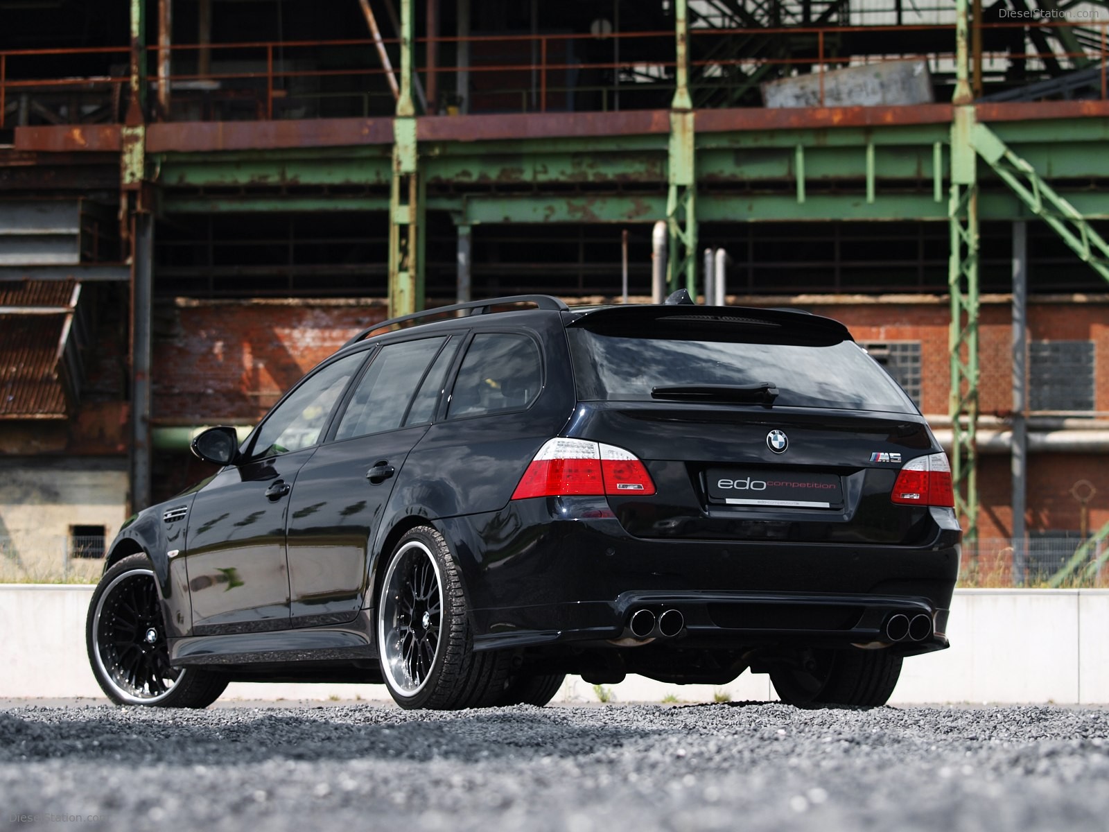 EDO BMW M5 Dark Edition 2011