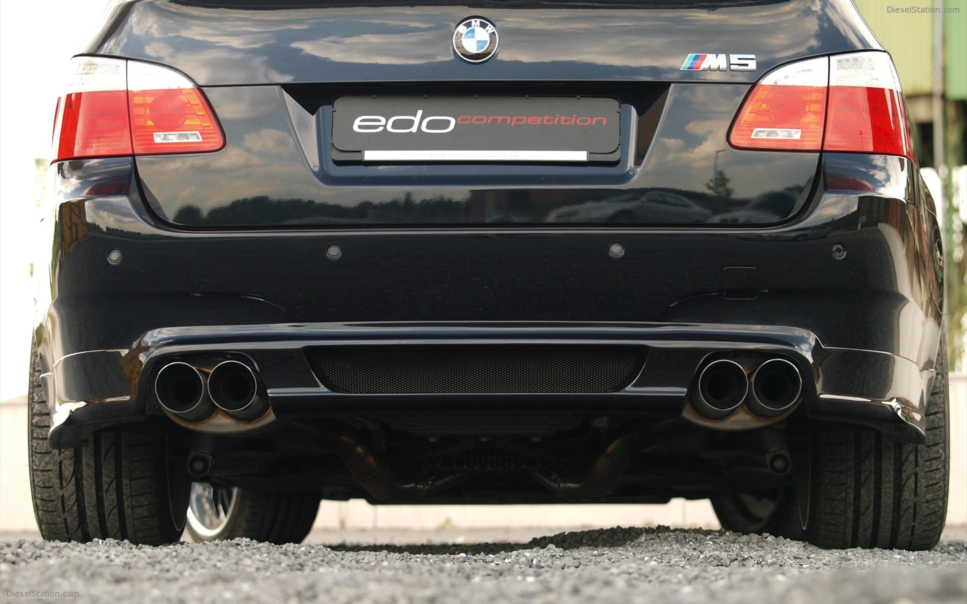 EDO BMW M5 Dark Edition 2011