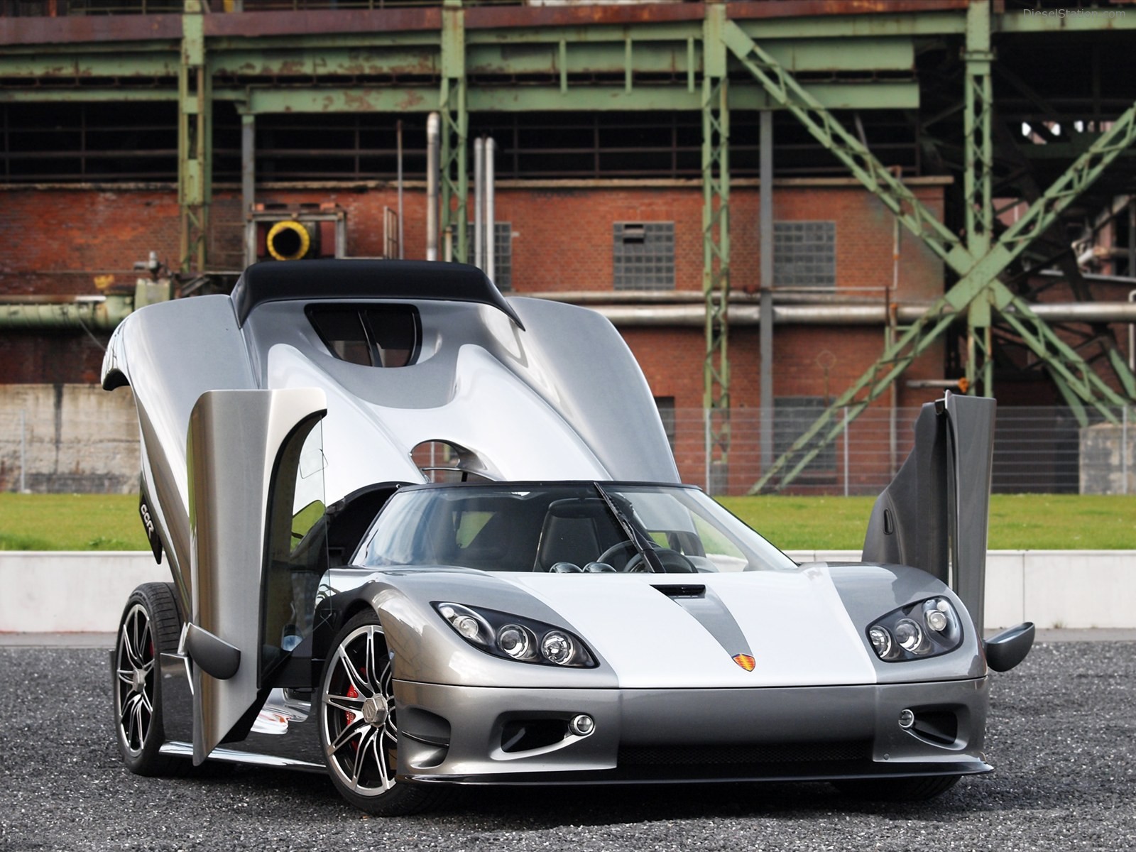 EDO Competition Koenigsegg  CCR 2011