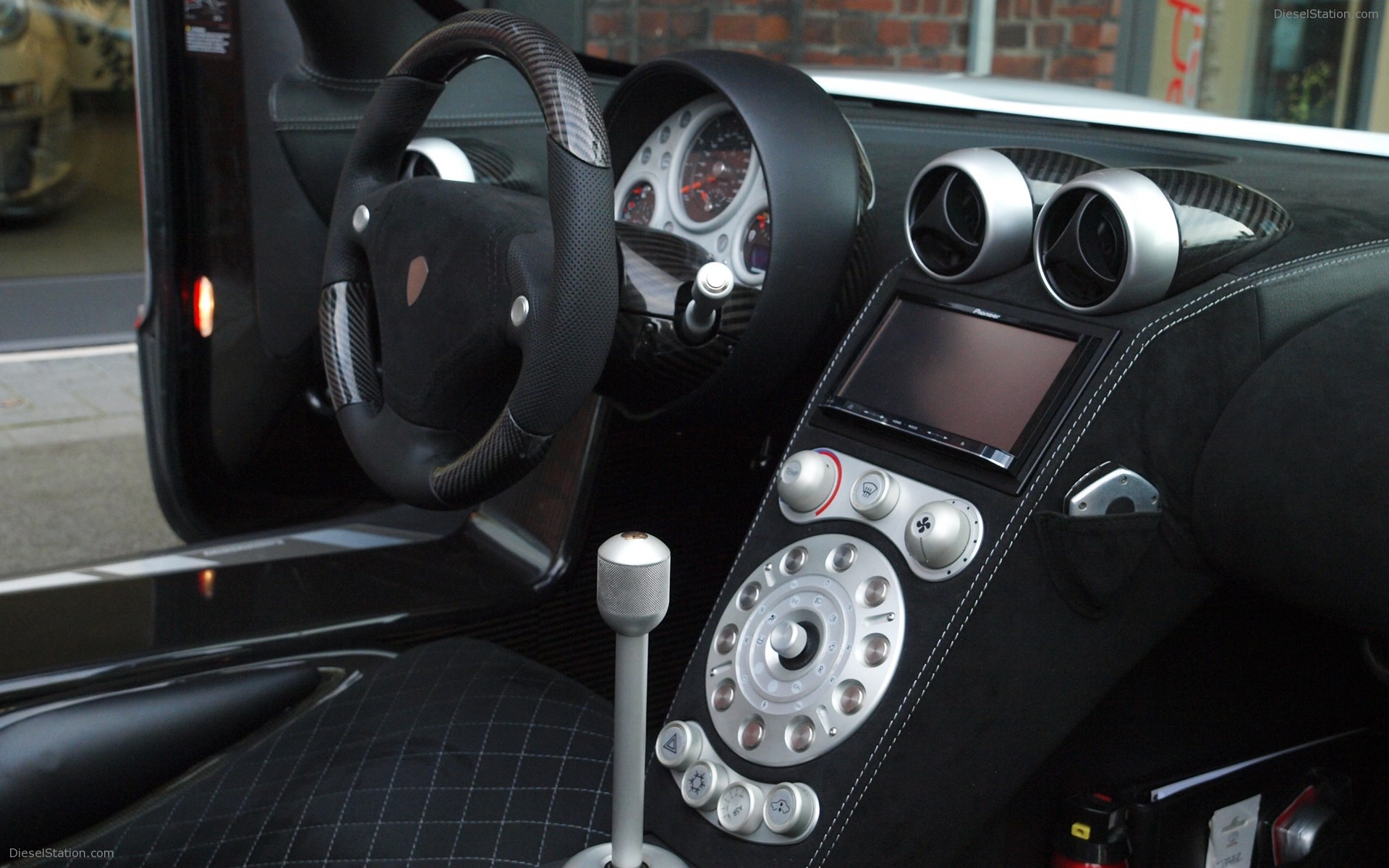 EDO Competition Koenigsegg  CCR 2011