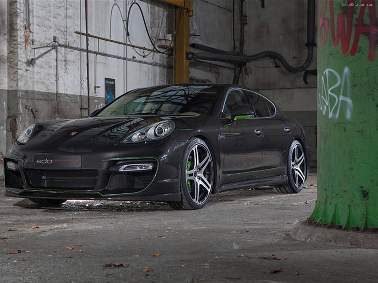 Edo Competition Panamera S 2011
