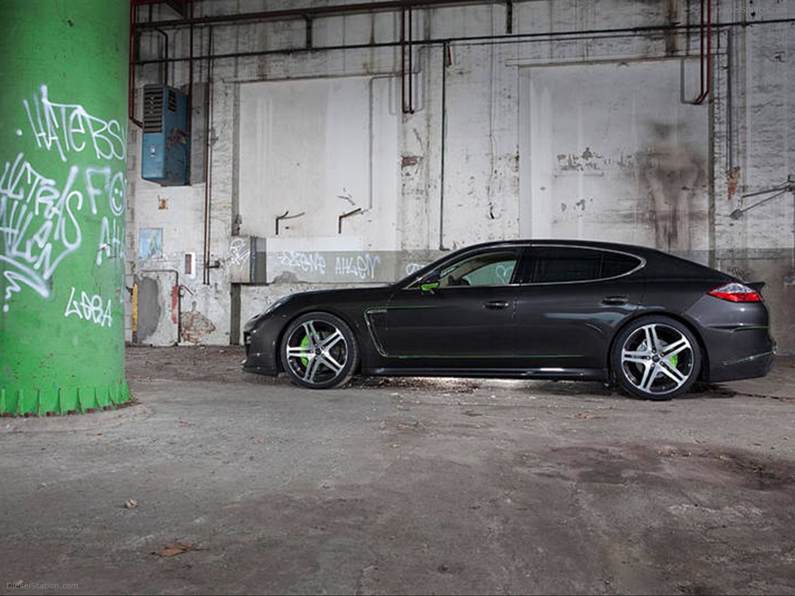 Edo Competition Panamera S 2011