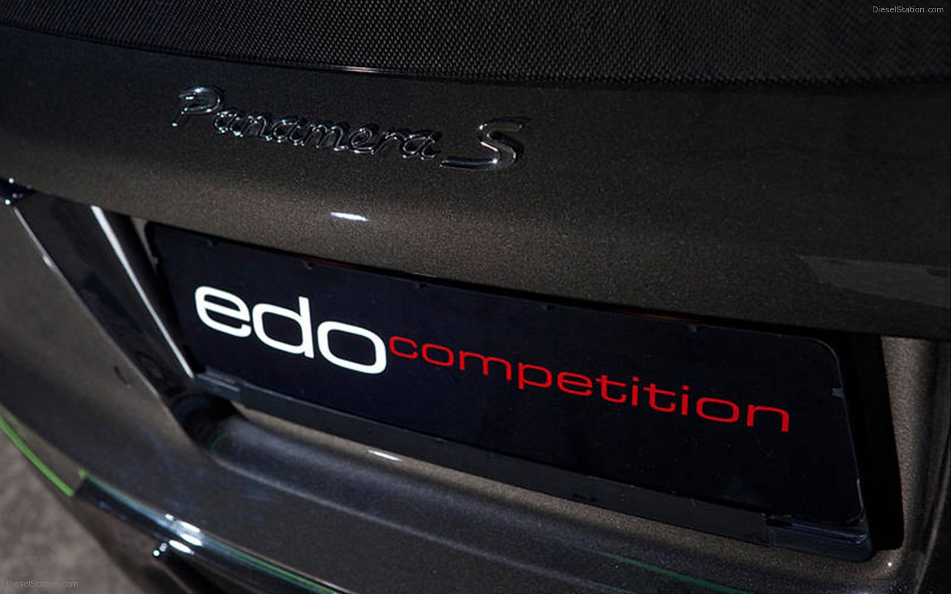 Edo Competition Panamera S 2011