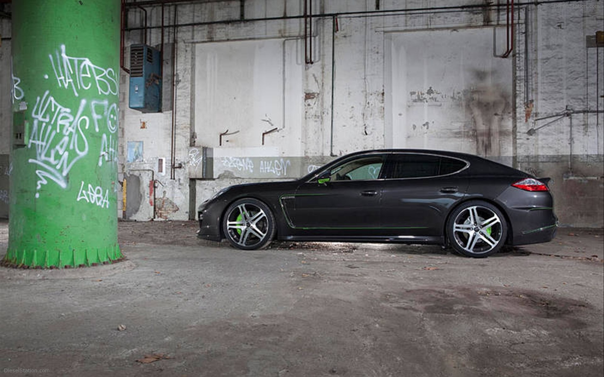 Edo Competition Panamera S 2011
