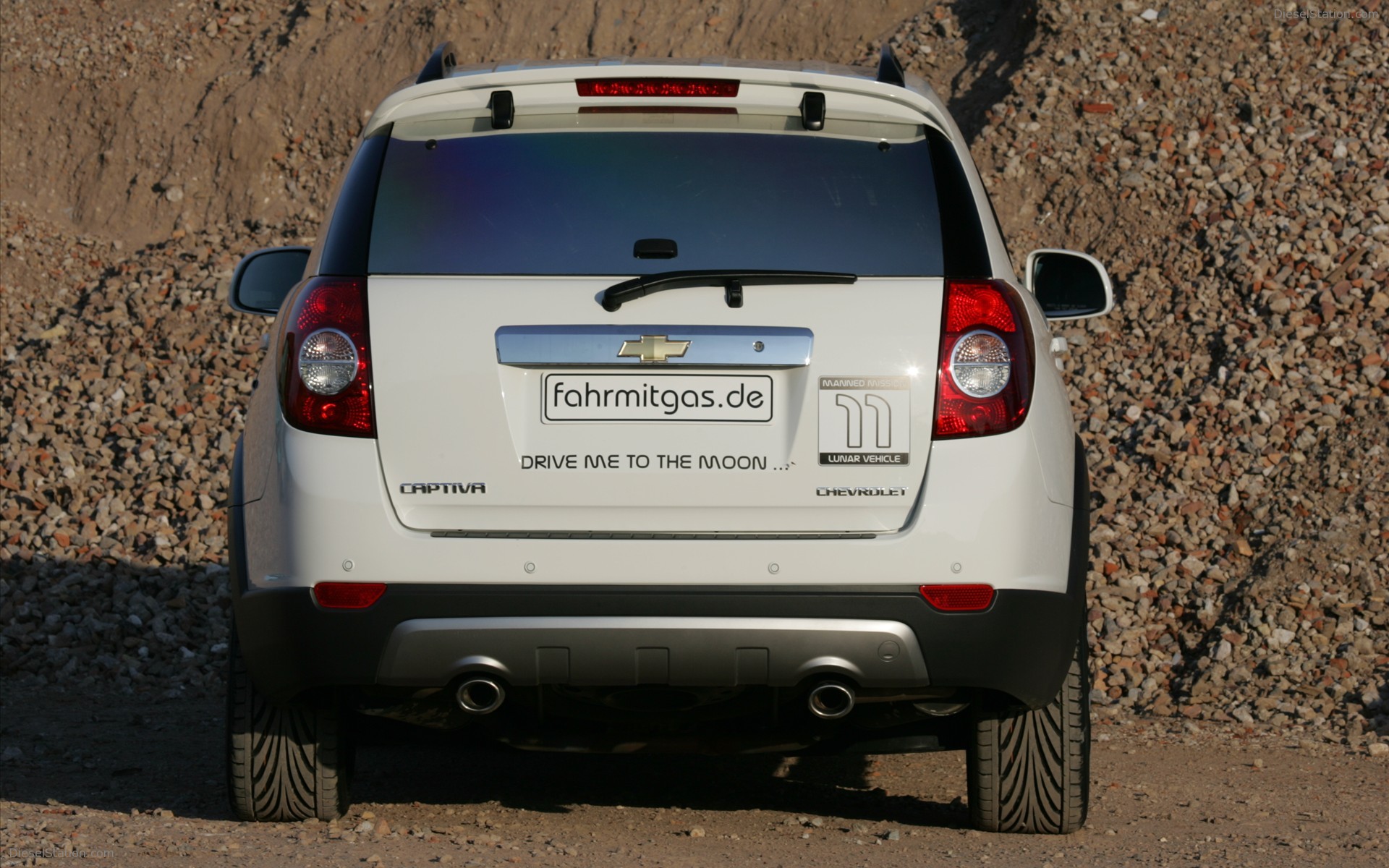 Moonlander based on Chevrolet Captiva