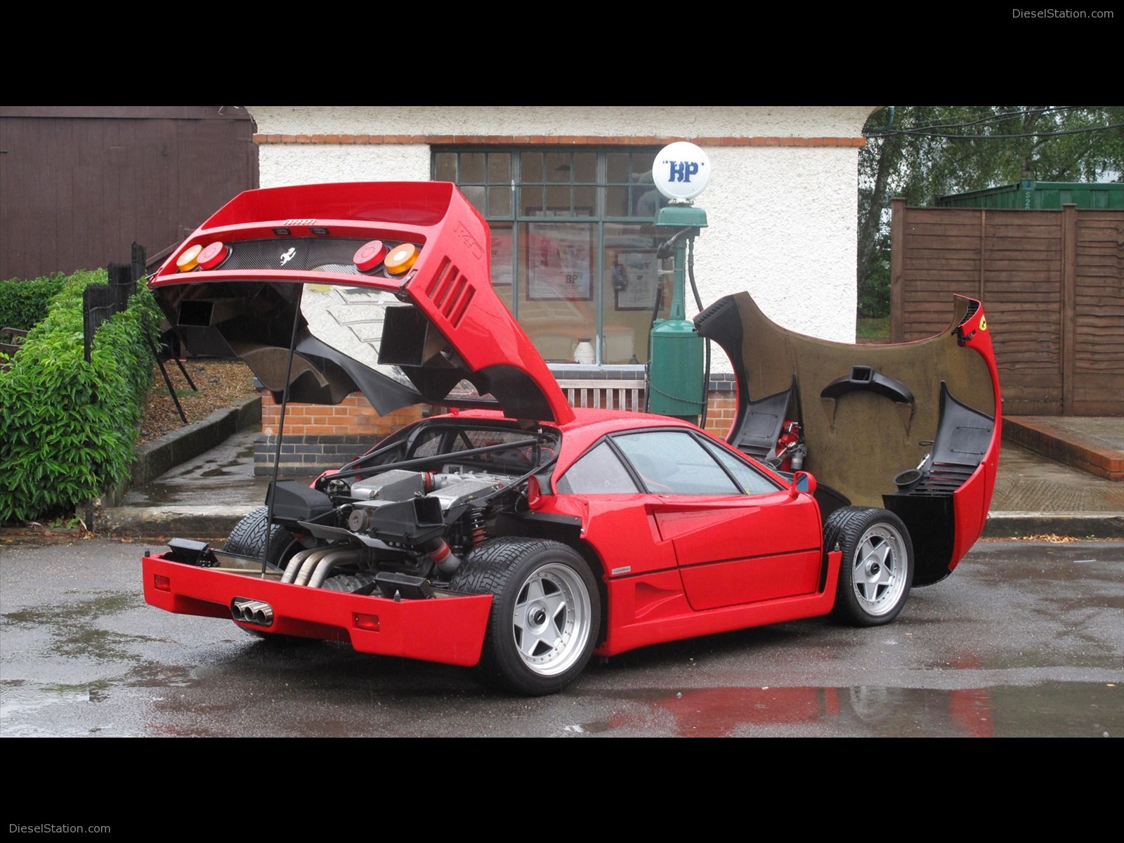 Ferrari F40 1989