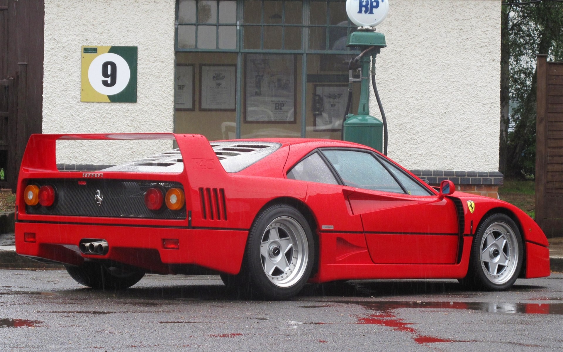 Ferrari F40 1989