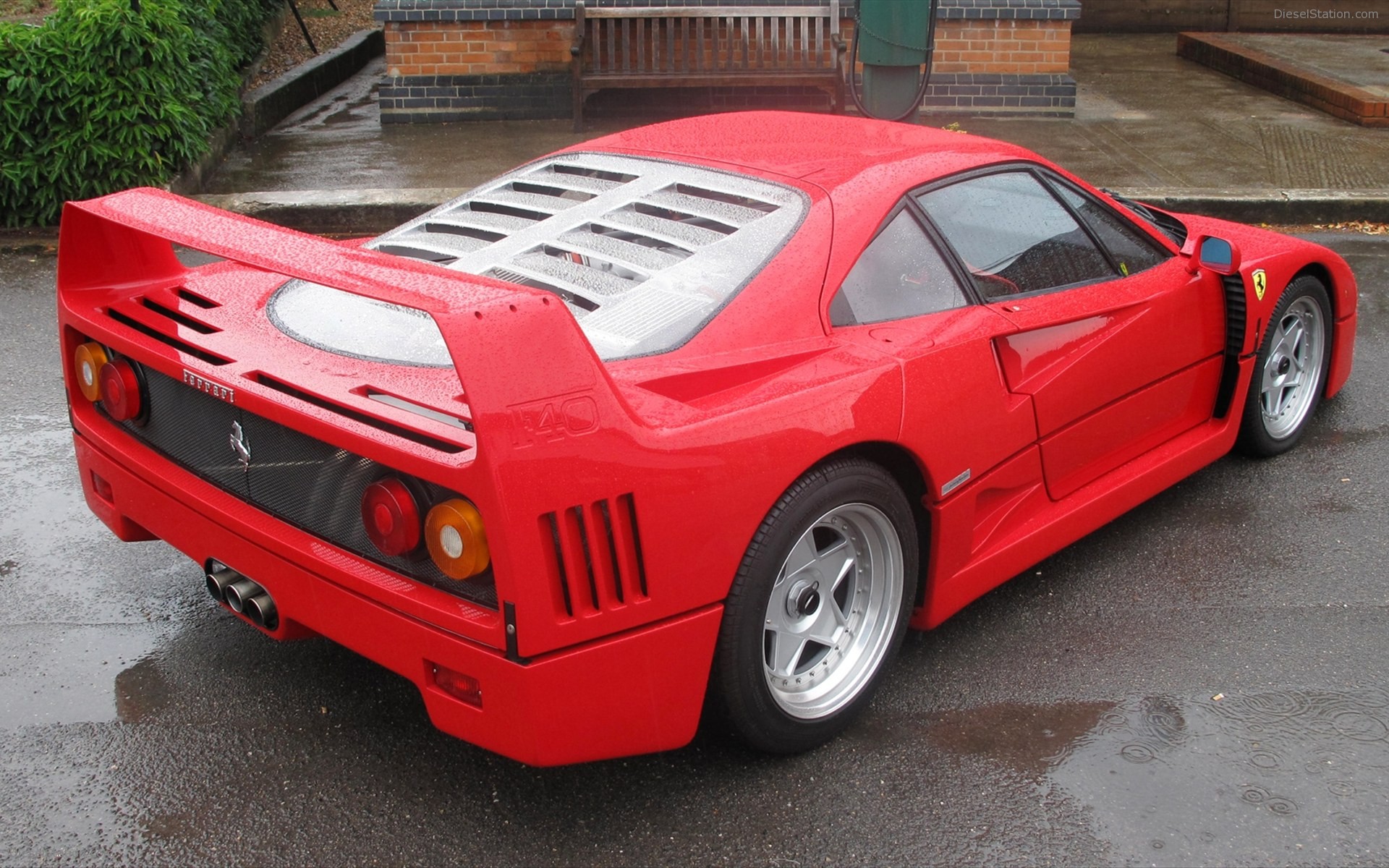 Ferrari F40 1989
