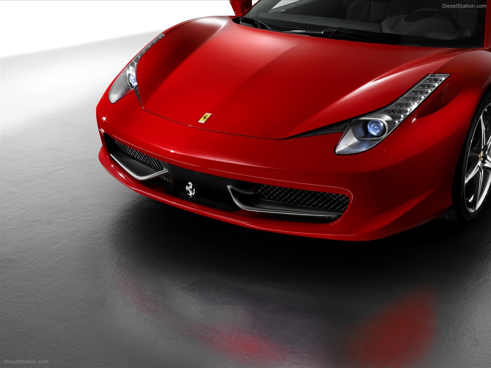Video : Ferrari 458 Italia on the Road