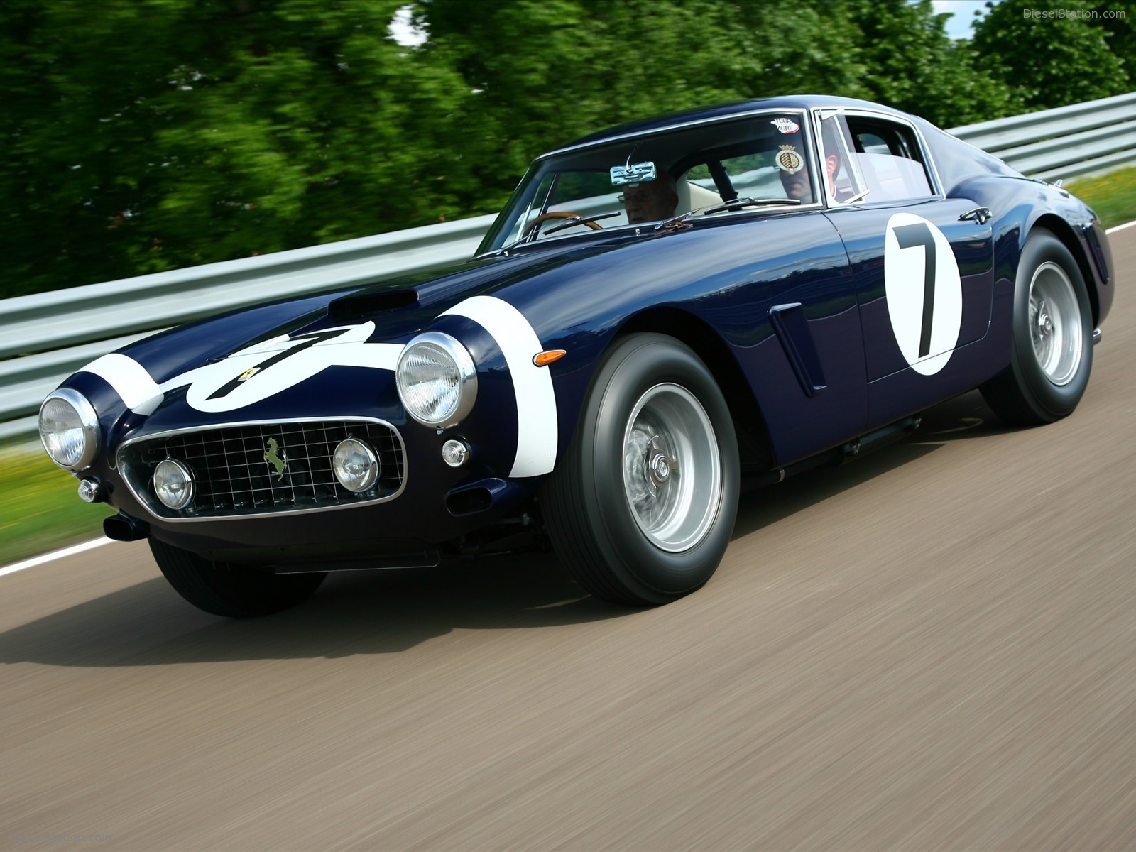 The Rob Walker/Stirling Moss Ferrari 250 GT Berlinetta Competizione The Rob Walker/Stirling Moss Ferrari 250 GT Berlinetta Competizione