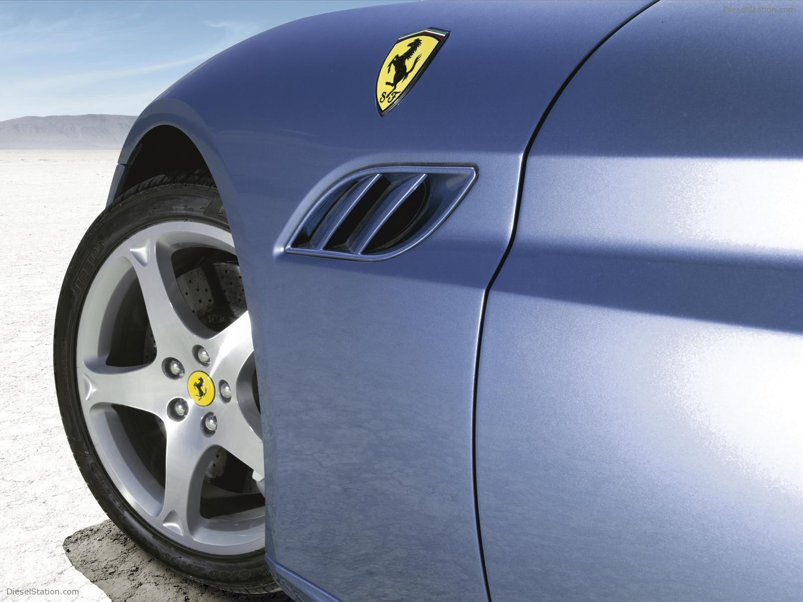 Ferrari California Latest Car Pics