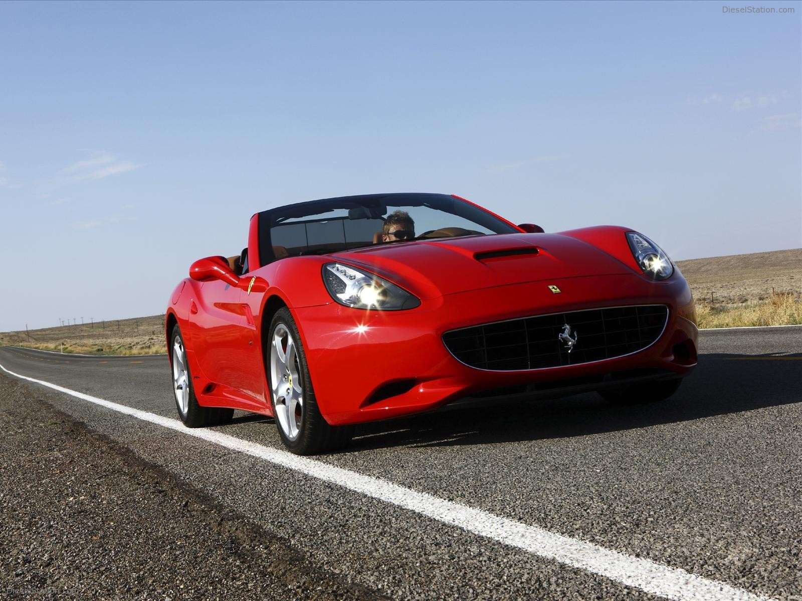 Ferrari California Latest Car Pics