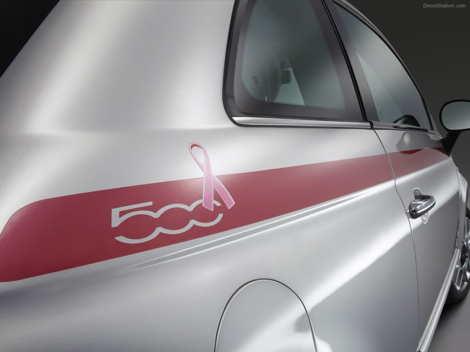 Fiat 500 Pink Ribbon Edition 2012