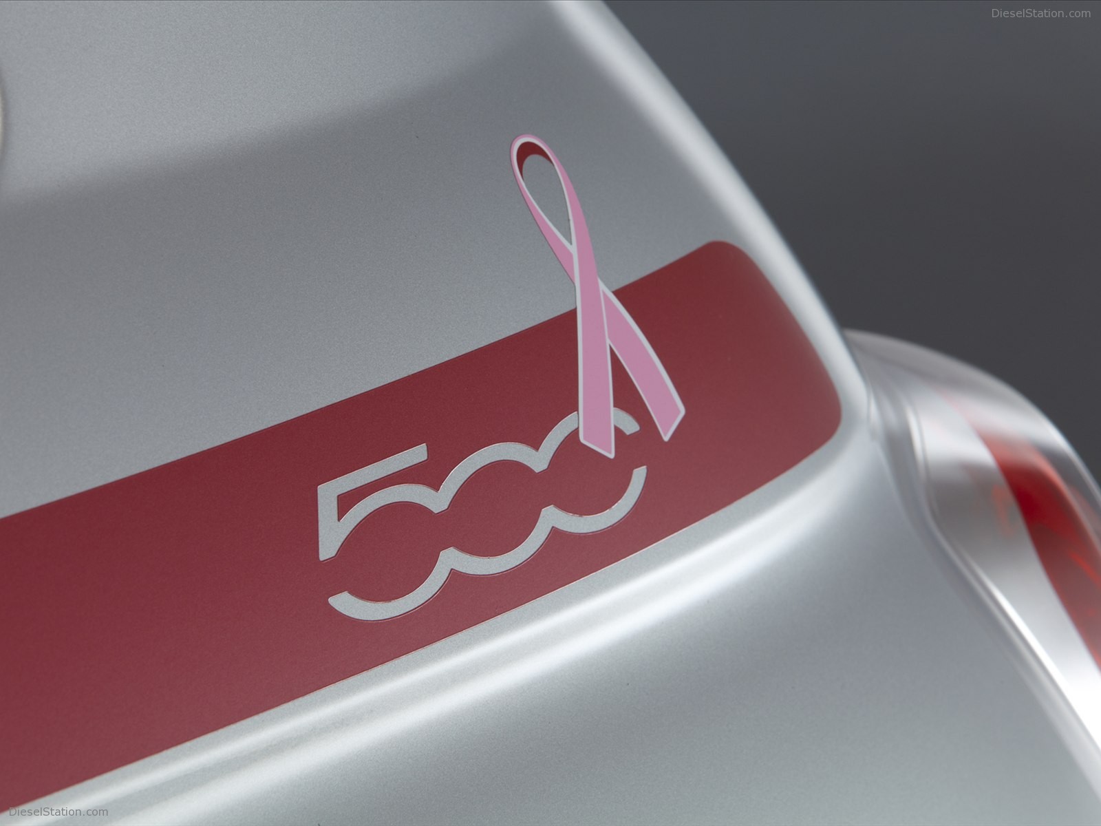 Fiat 500 Pink Ribbon Edition 2012
