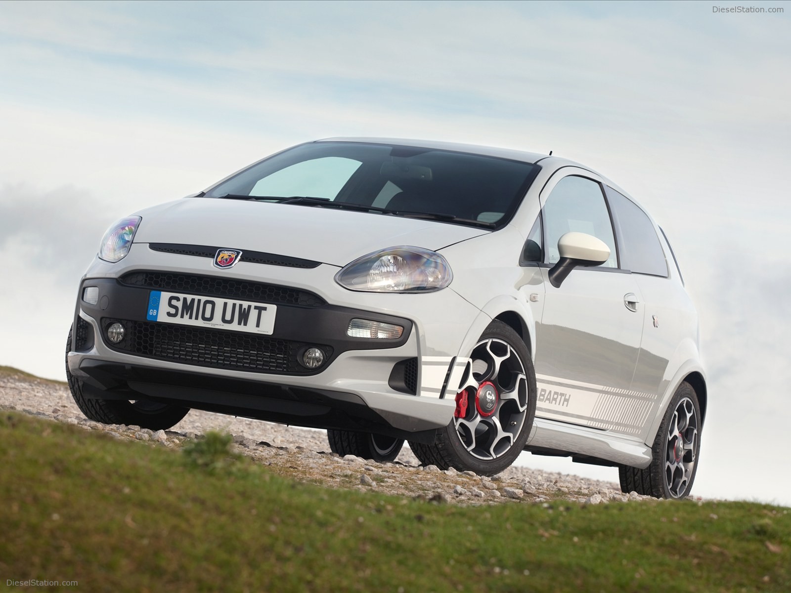 Fiat Abarth Punto Evo 2011