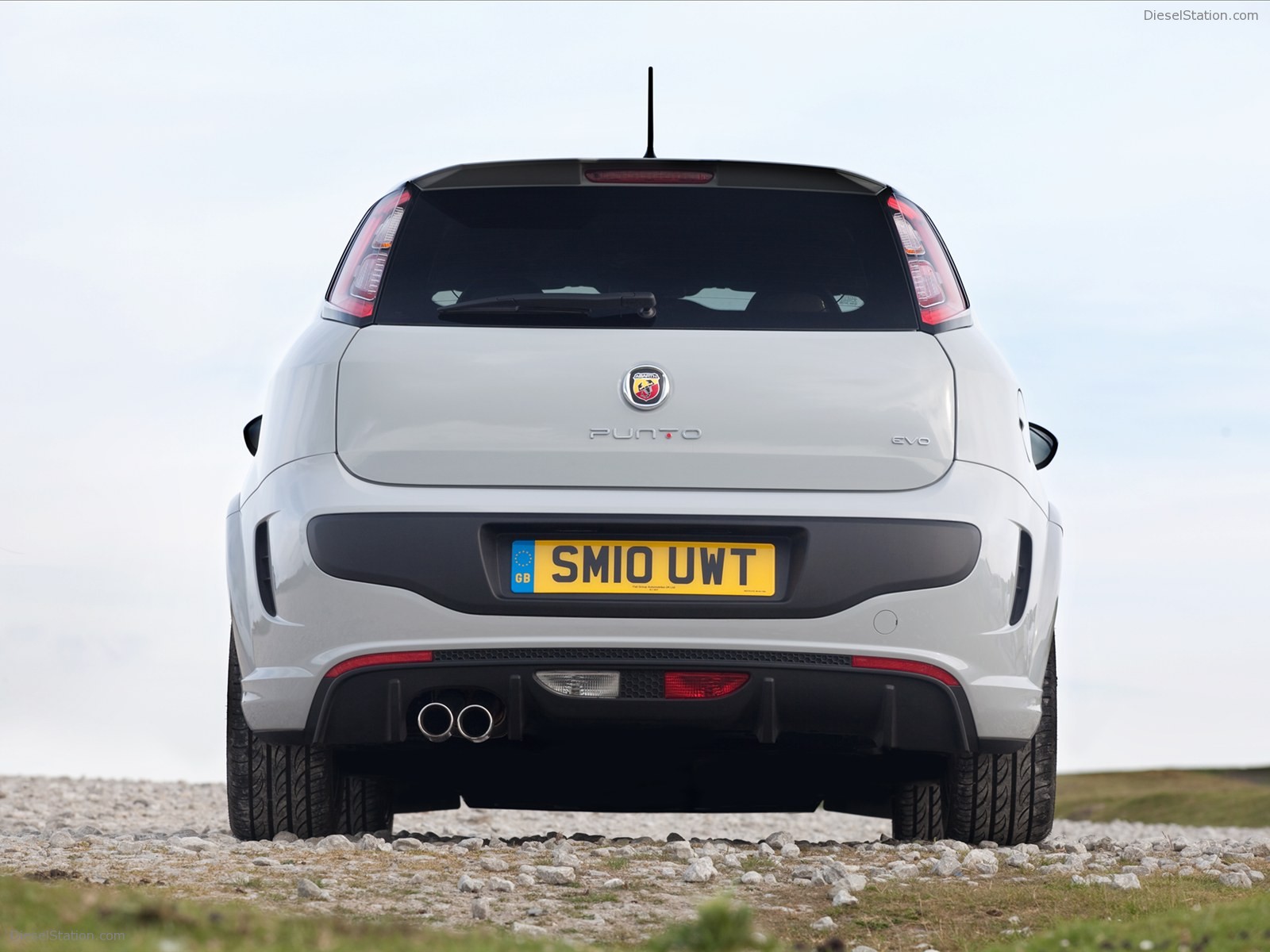Fiat Abarth Punto Evo 2011