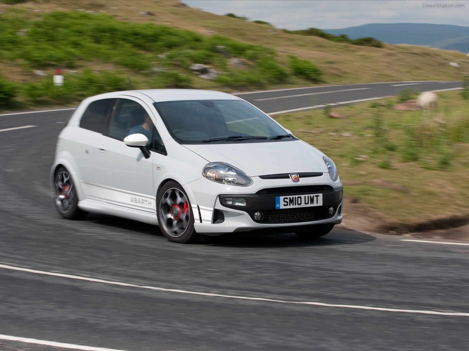 Fiat Abarth Punto Evo 2011