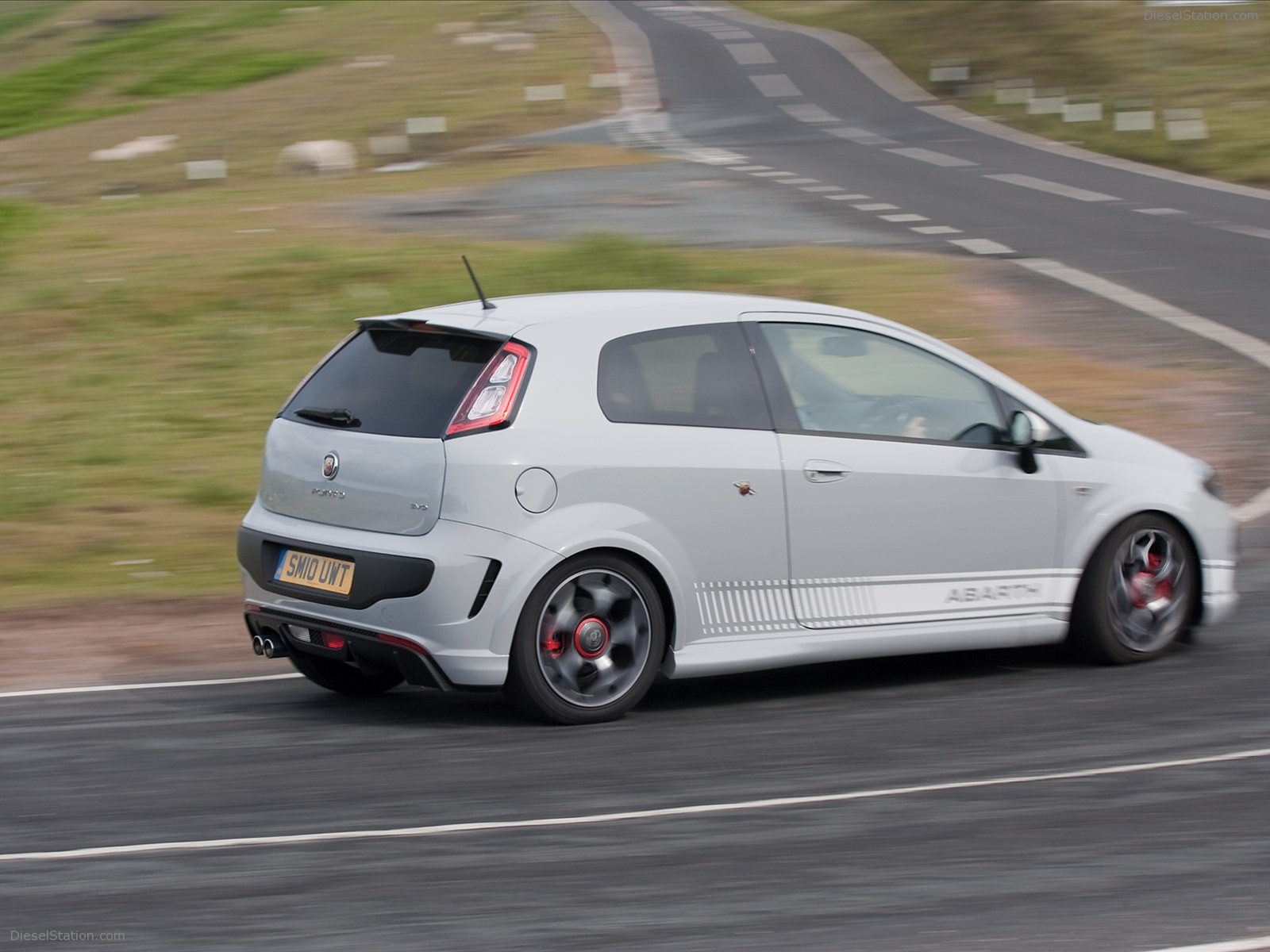 Fiat Abarth Punto Evo 2011