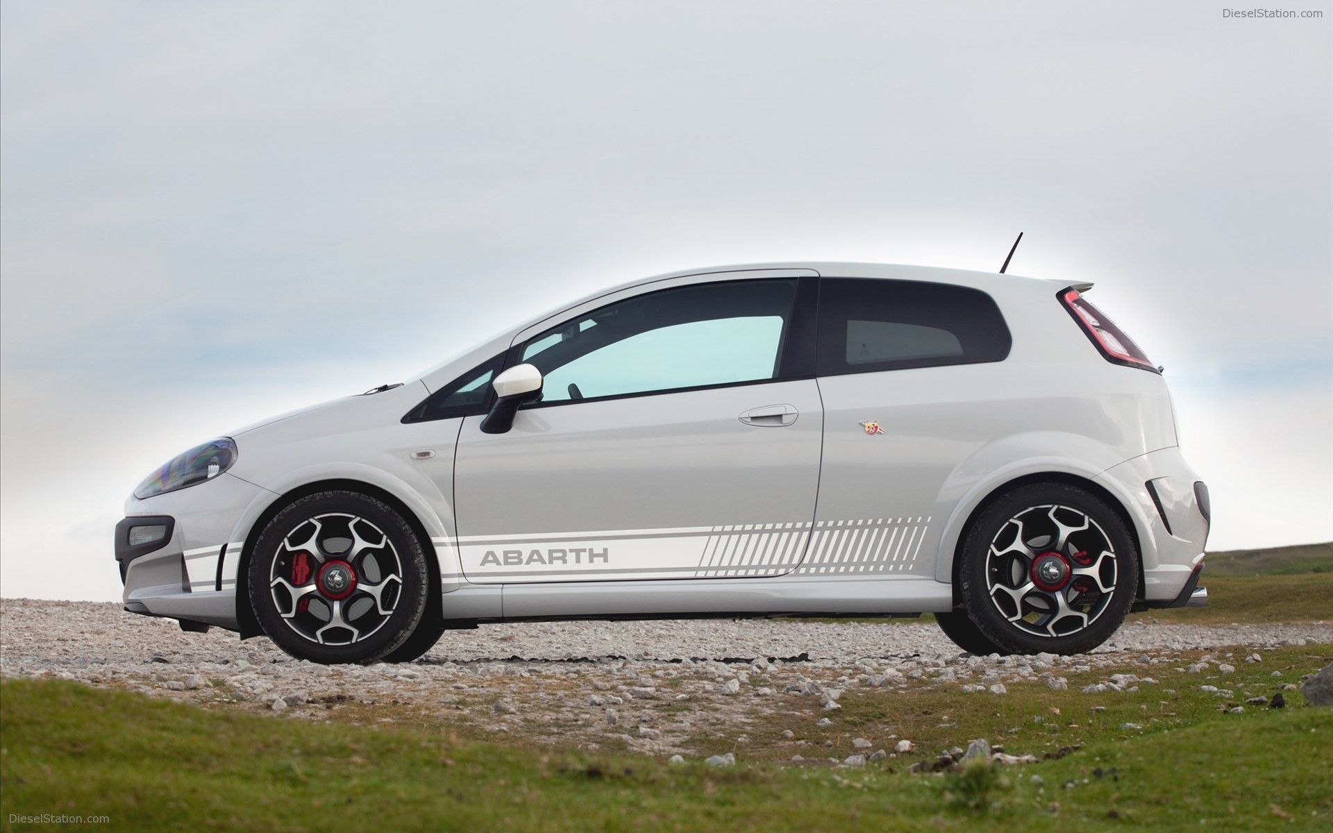Fiat Abarth Punto Evo 2011