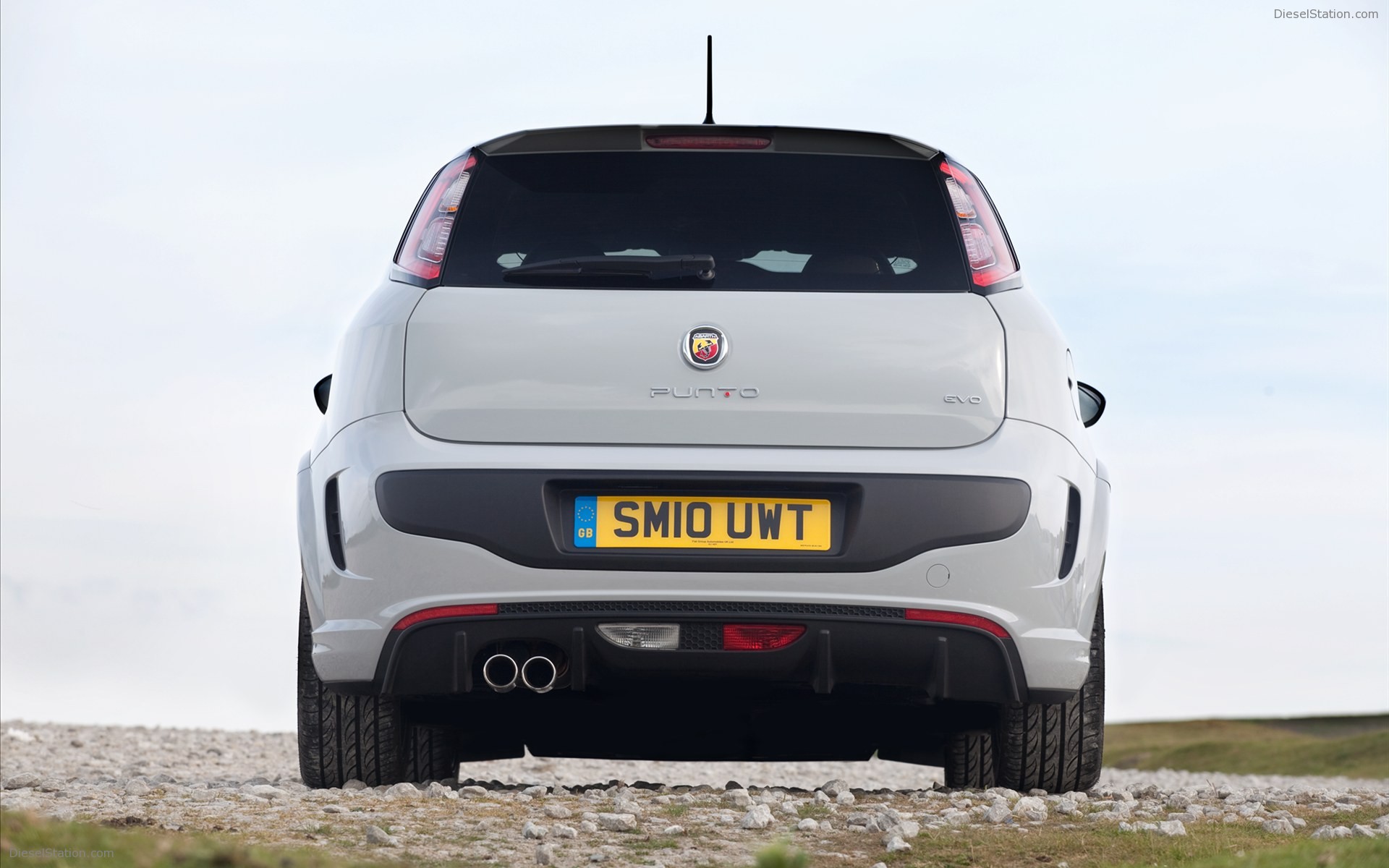 Fiat Abarth Punto Evo 2011