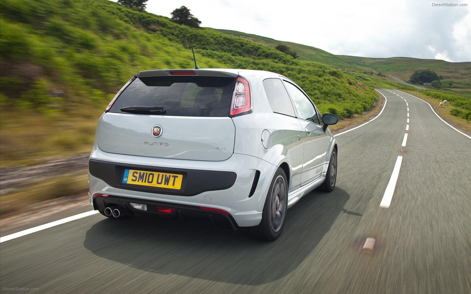 Fiat Abarth Punto Evo 2011