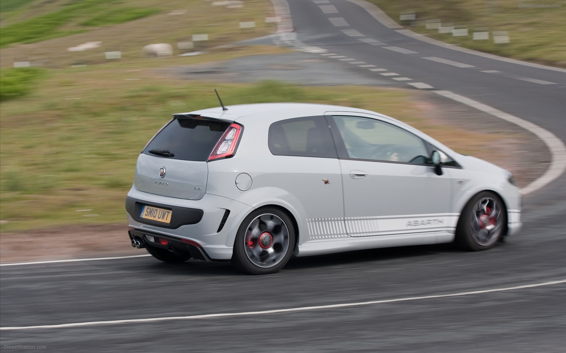 Fiat Abarth Punto Evo 2011