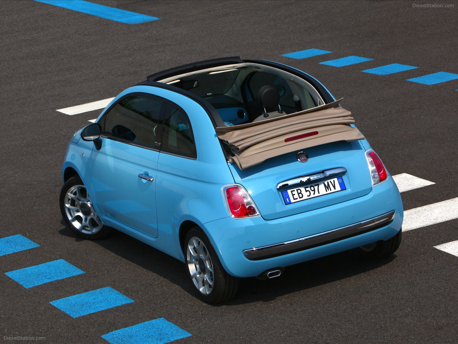 Gucci Fiat 500C 2011