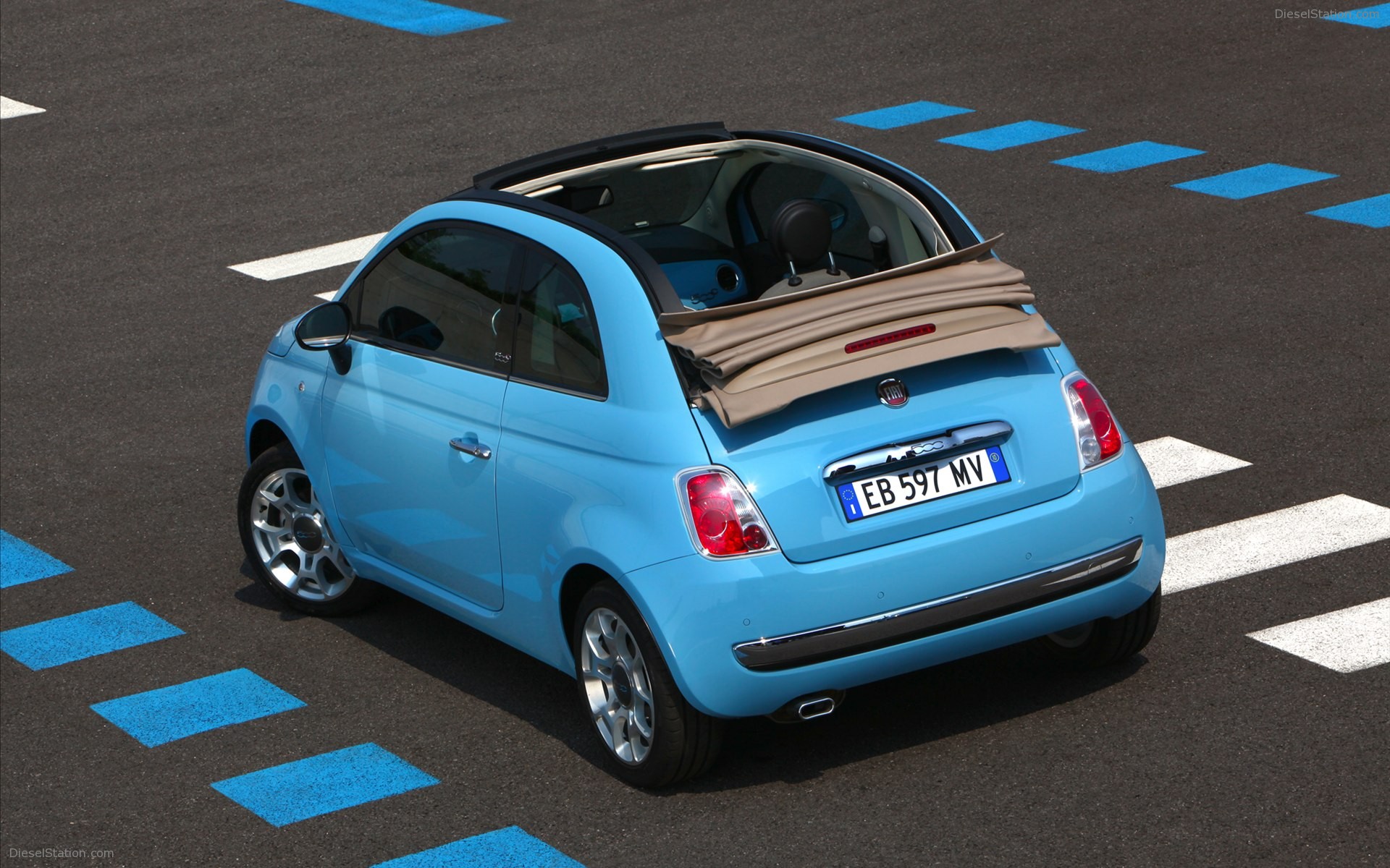 Gucci Fiat 500C 2011