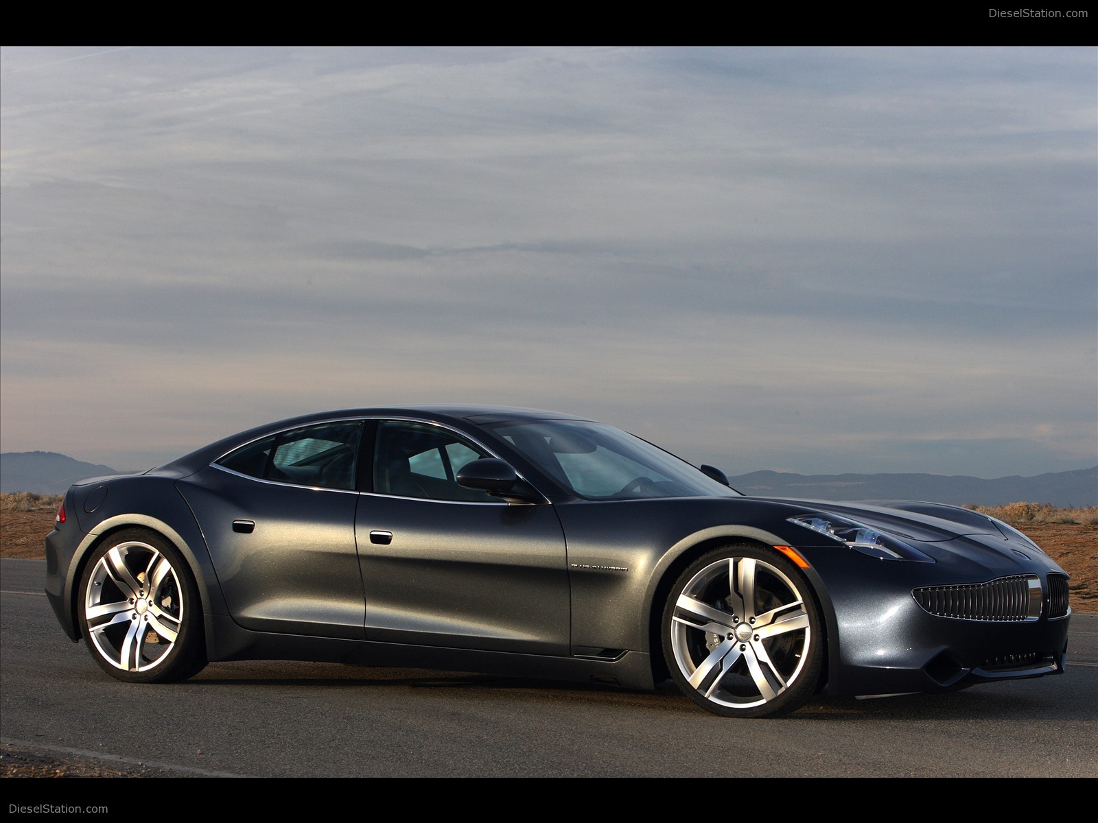 2010 FISKER KARMA