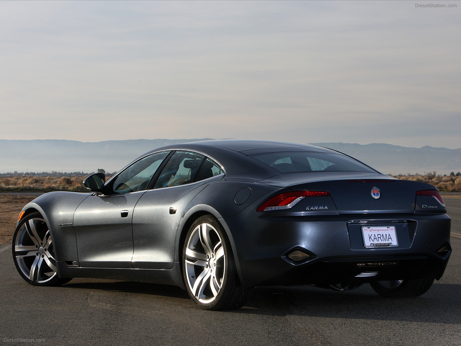 2010 FISKER KARMA