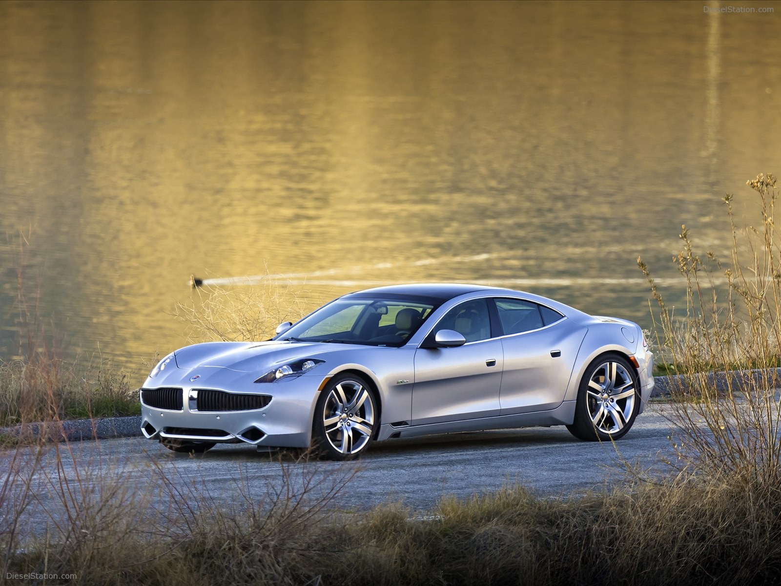 Fisker Karma Hybrid 2012