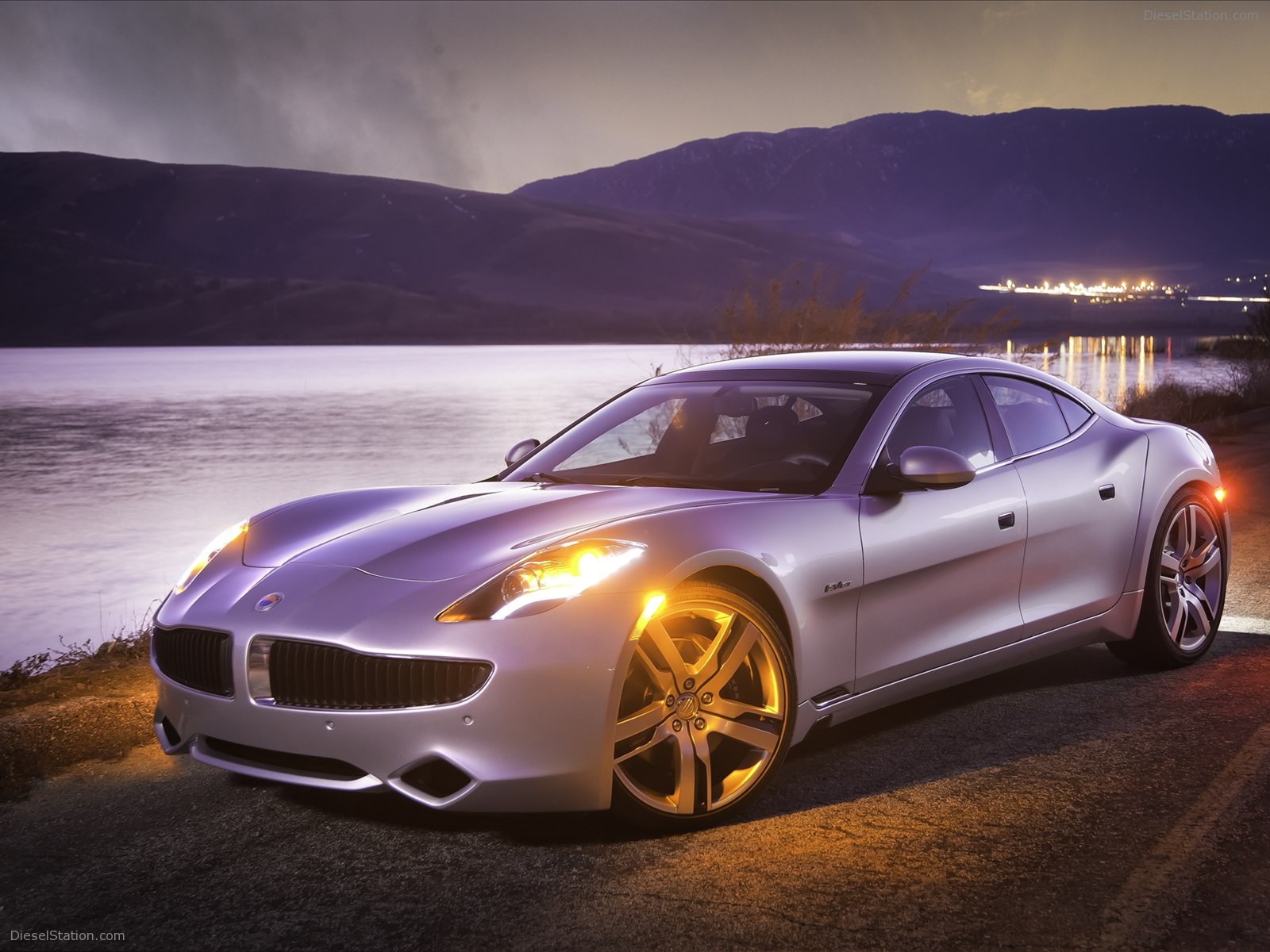 Fisker Karma Hybrid 2012