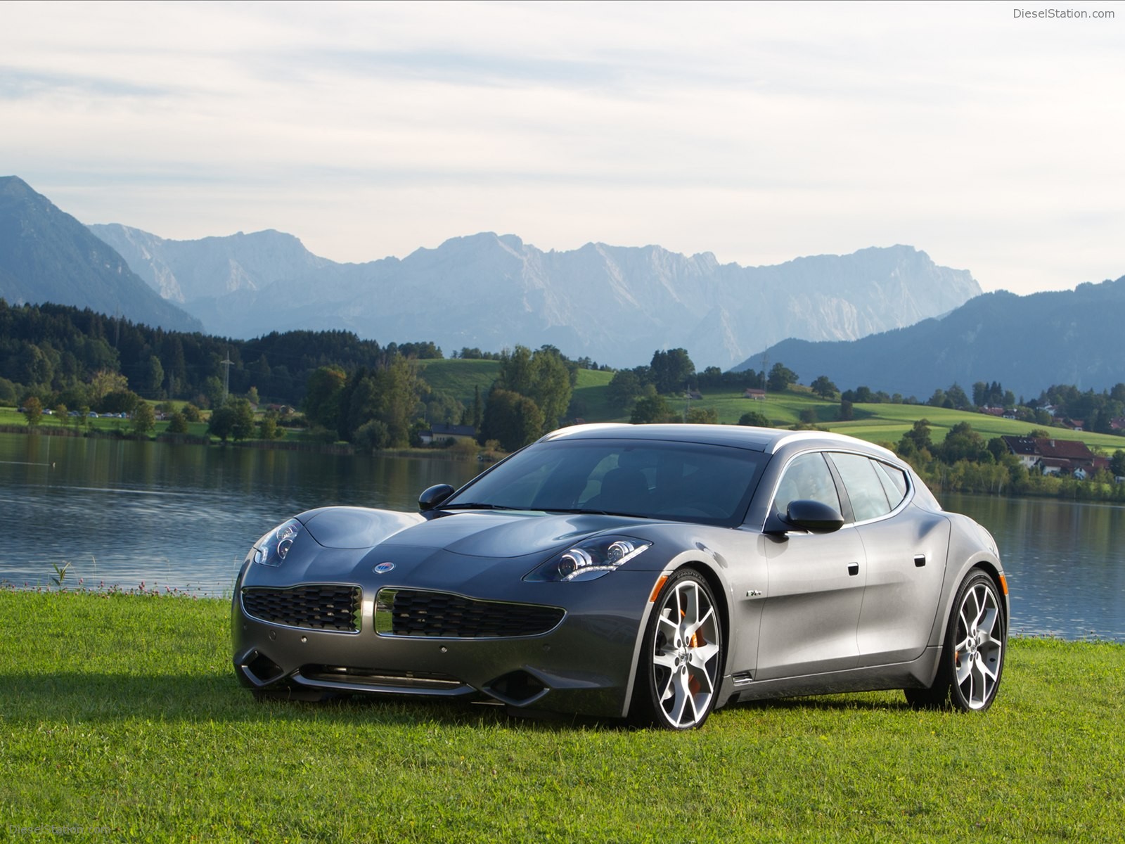 Fisker Surf 2013