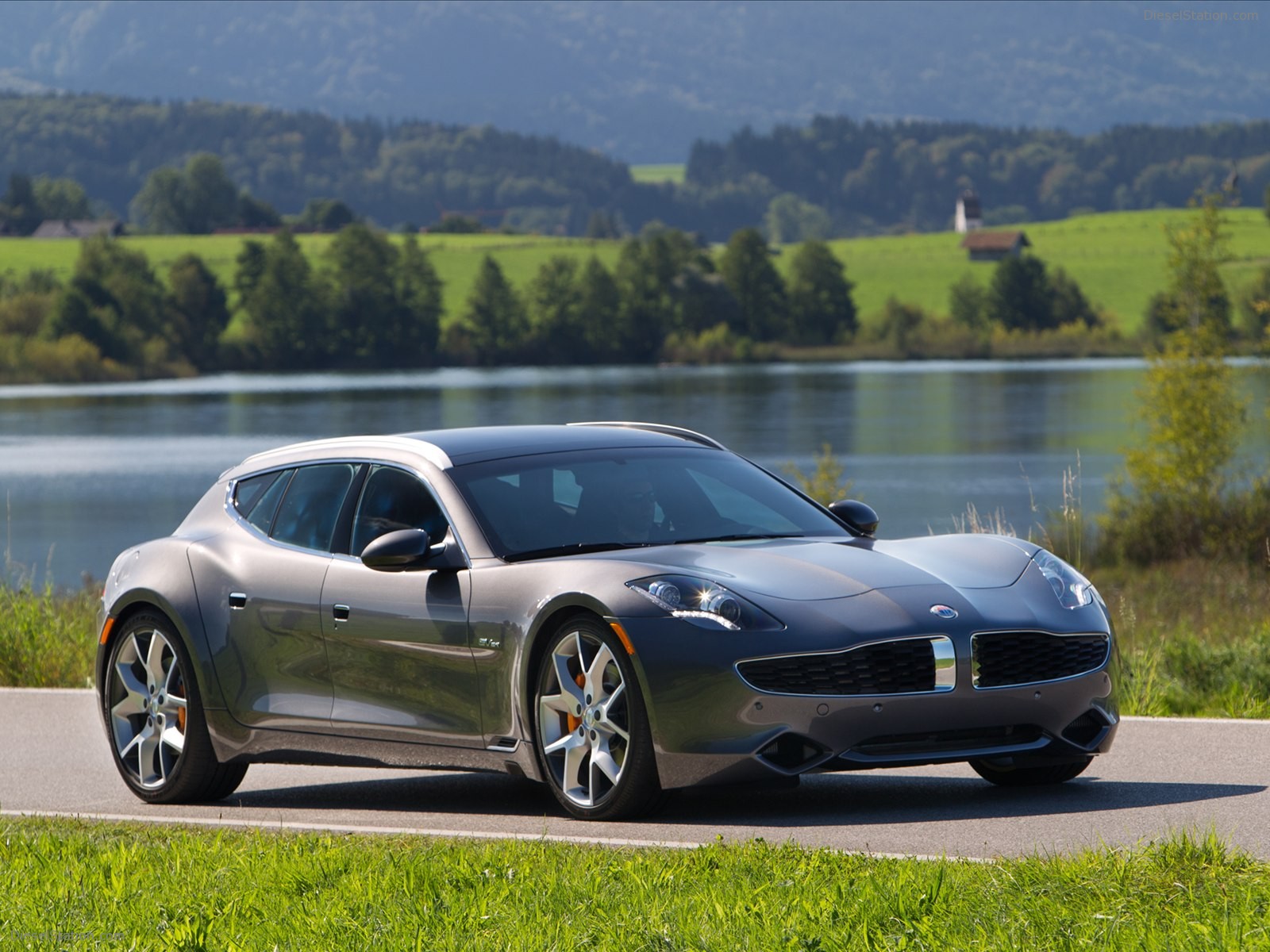 Fisker Surf 2013