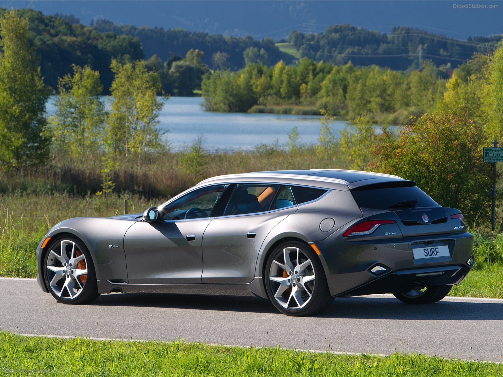 Fisker Surf 2013