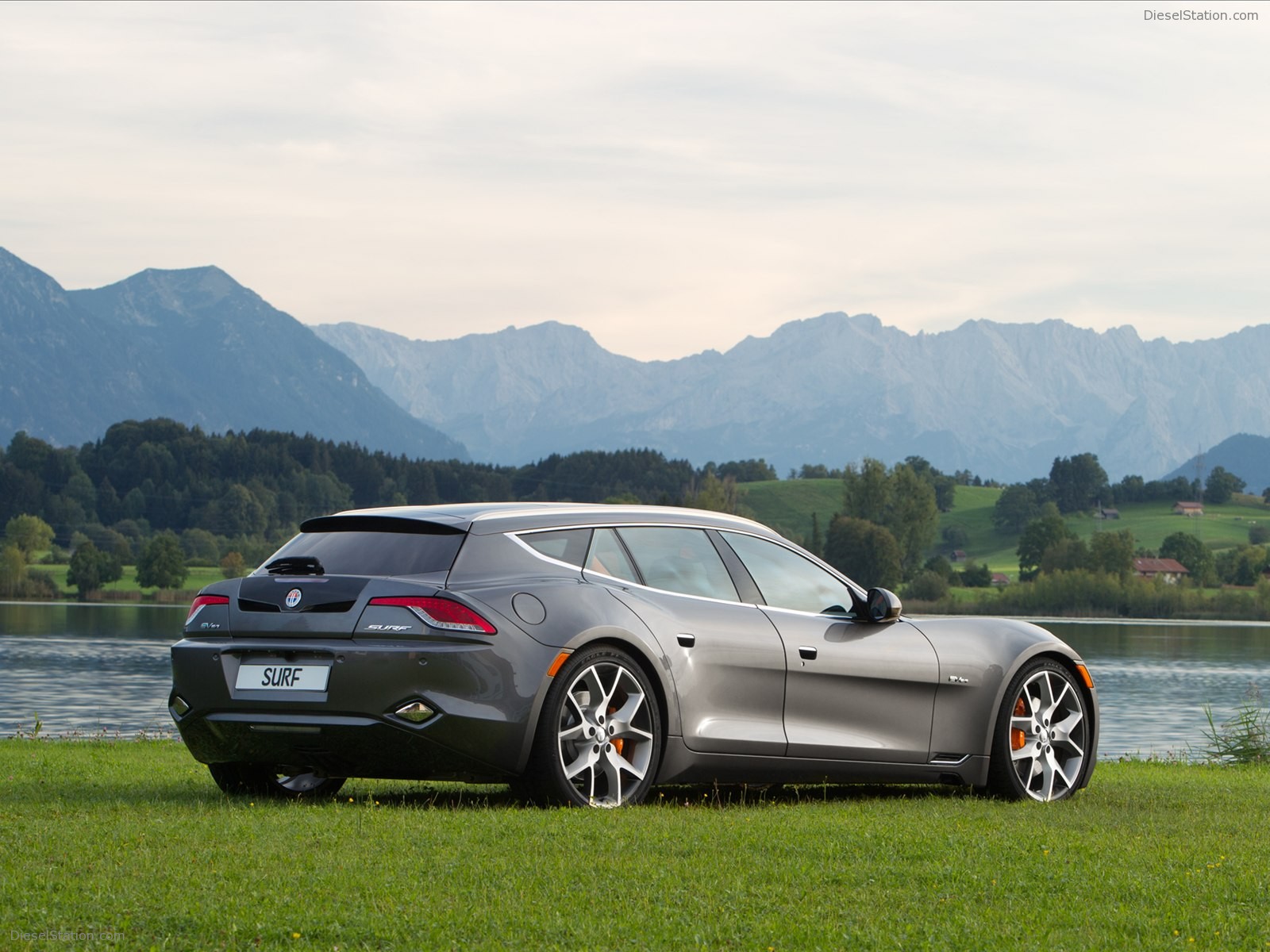 Fisker Surf 2013