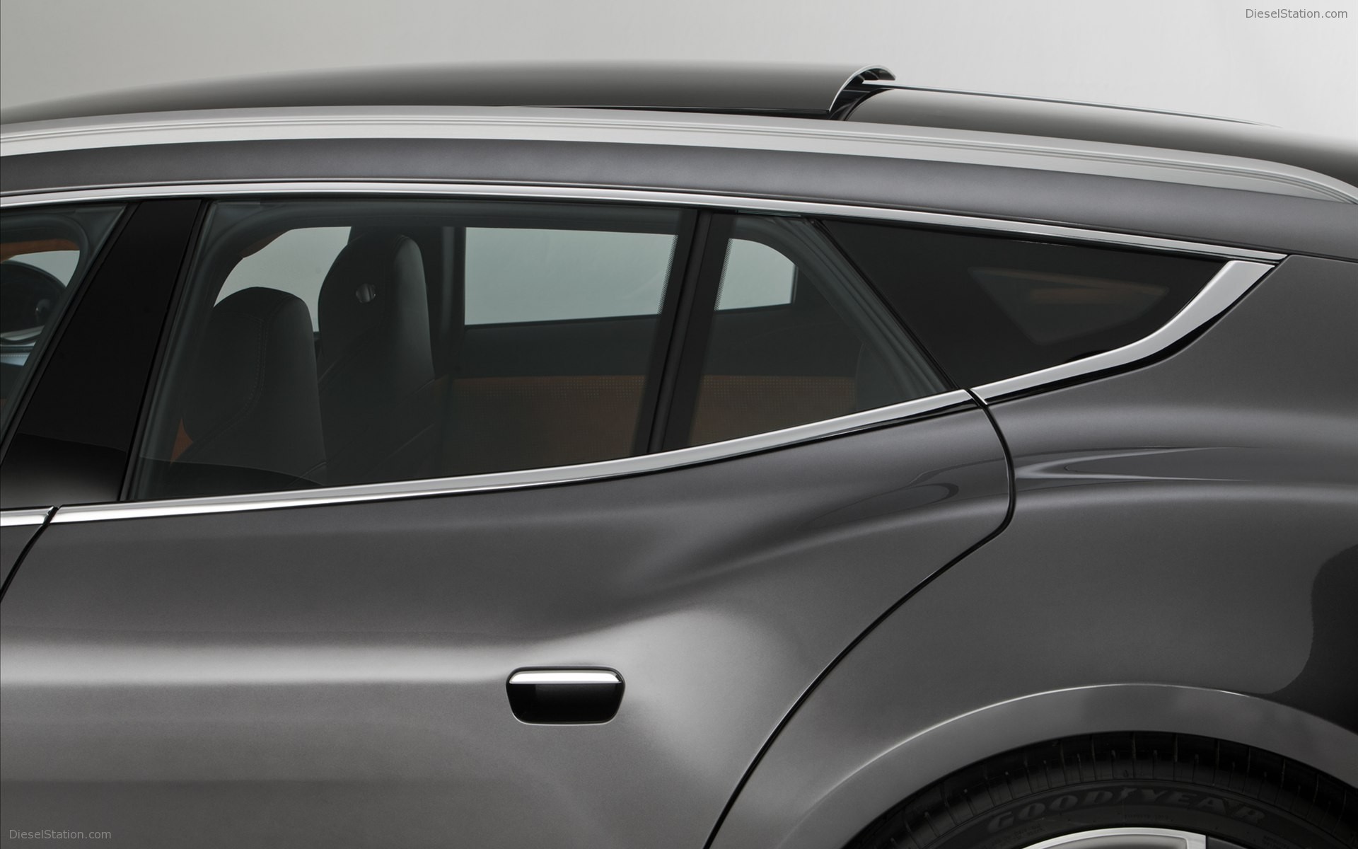 Fisker Surf 2013