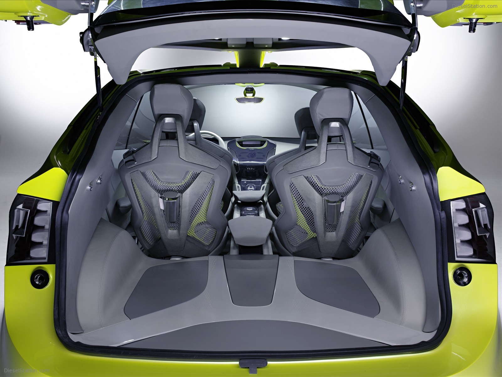 2009 Ford Iosis MAX Concept