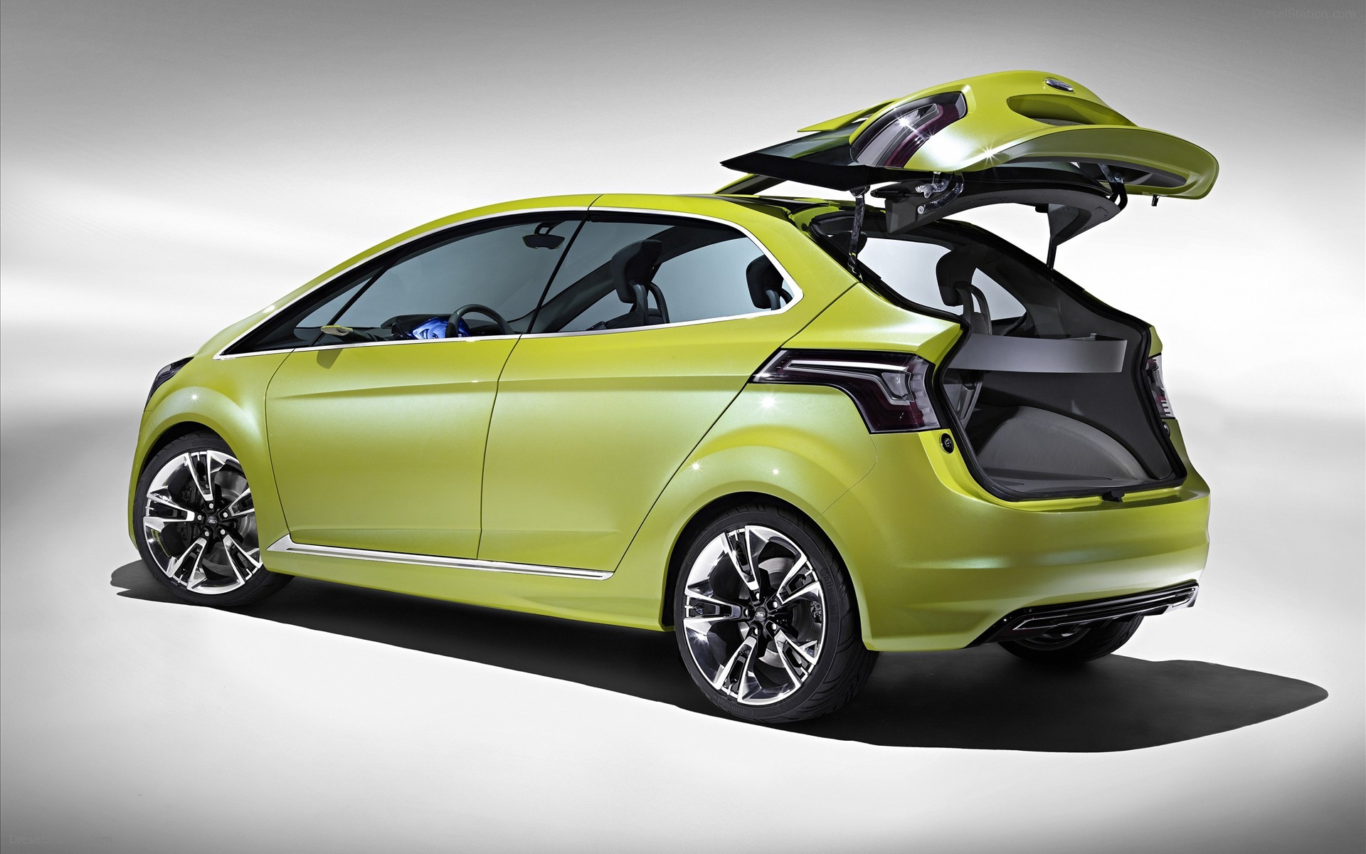 2009 Ford Iosis MAX Concept