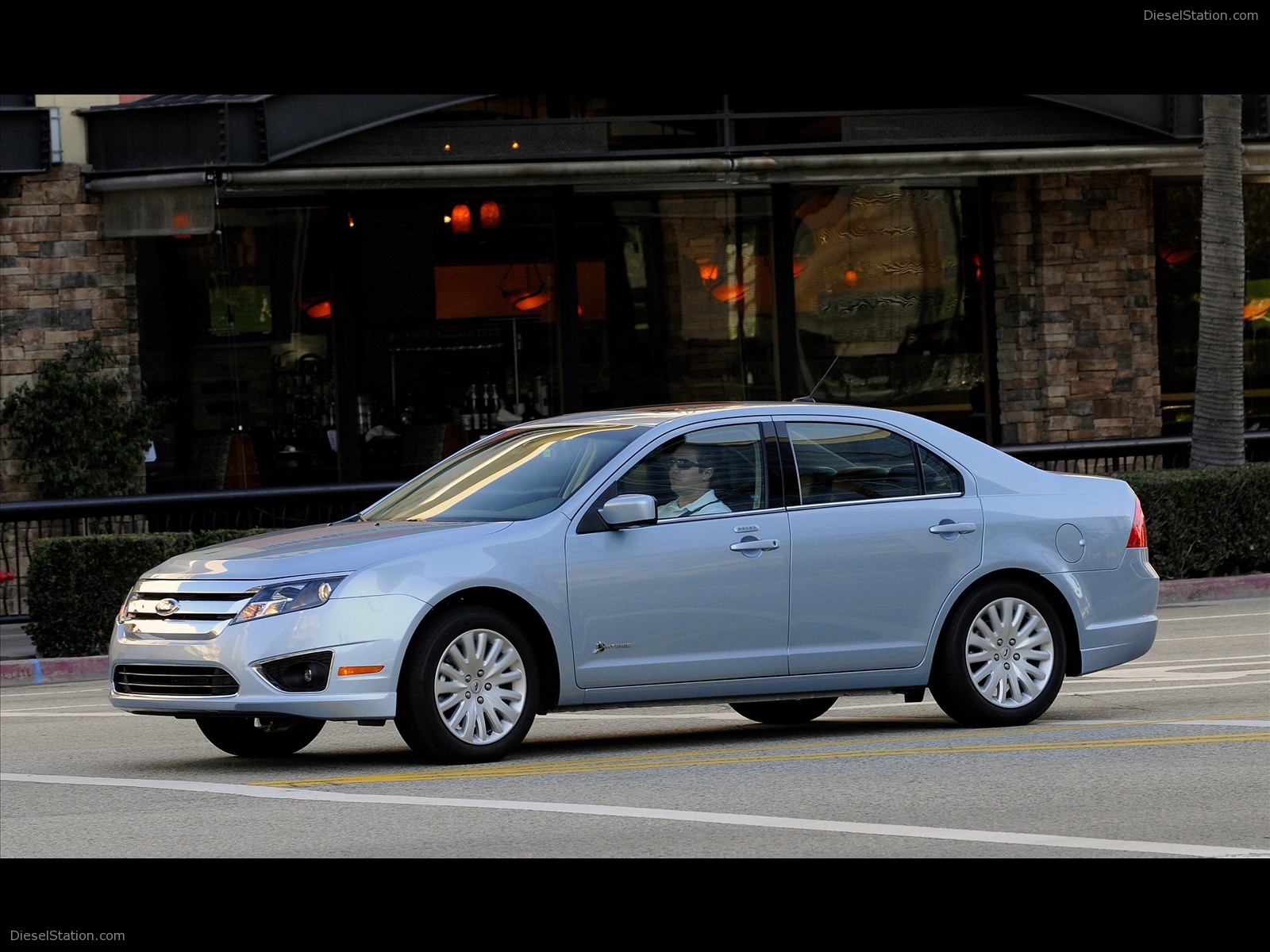 2010 FORD FUSION