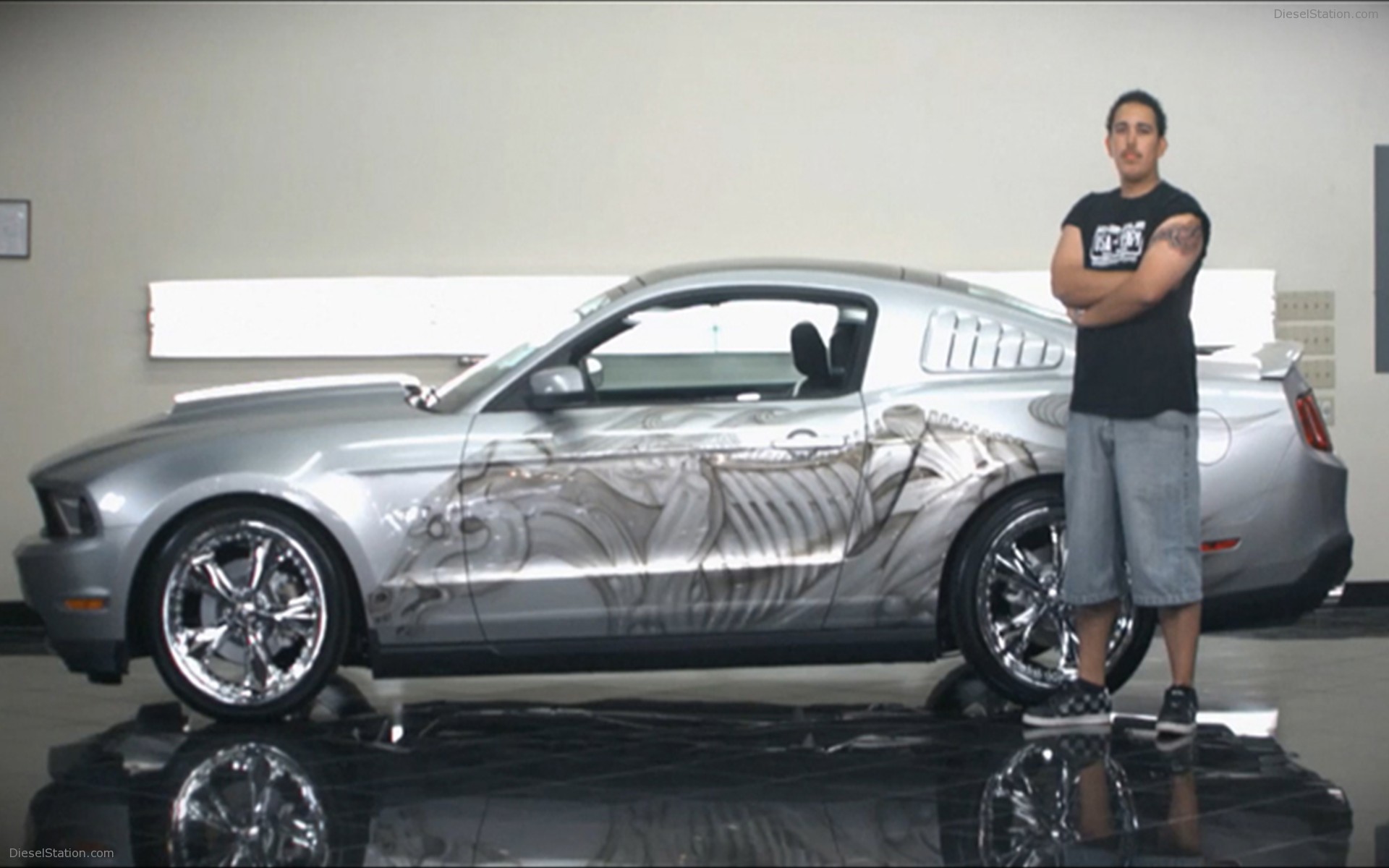 Mustang Unleashed Campaign Transforms Cyber Racers Into Real Drivers Mustang Unleashed Campaign Transforms Cyber Racers Into Real Drivers