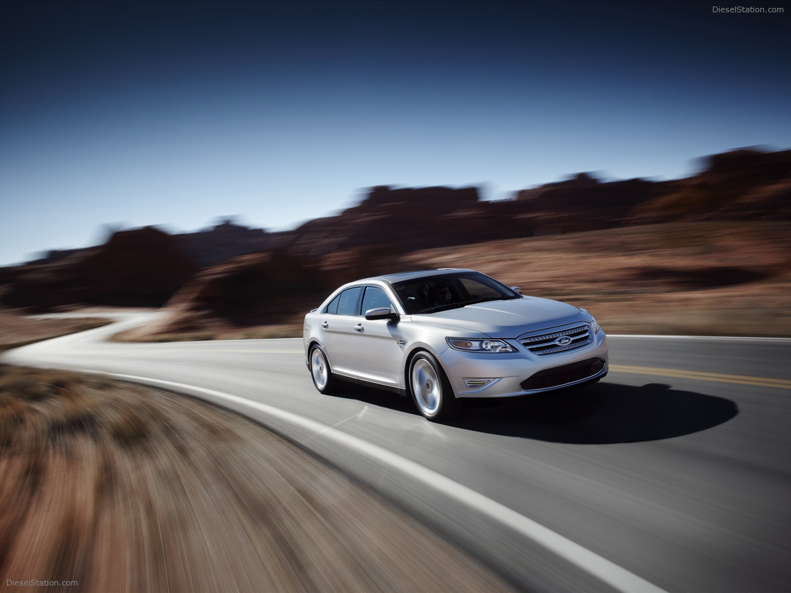 2010 Ford Taurus SHO