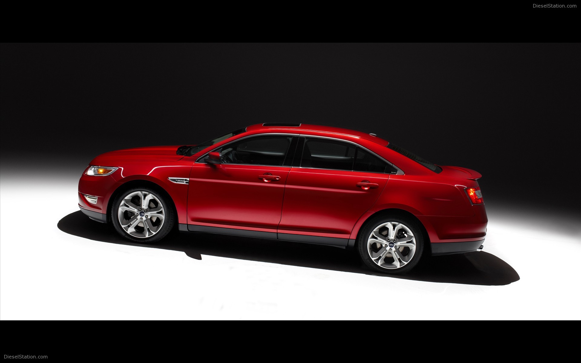 2010 Ford Taurus SHO
