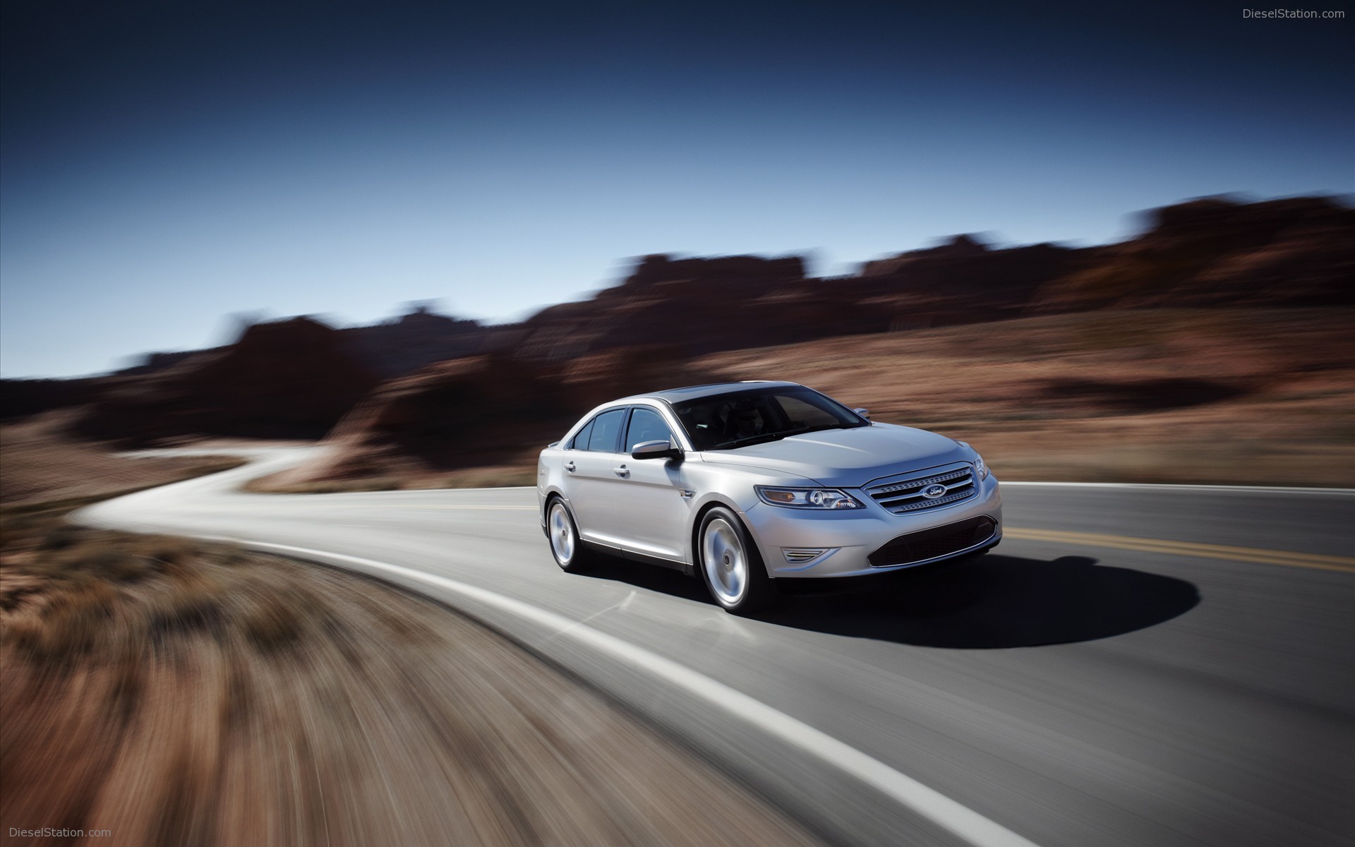 2010 Ford Taurus SHO
