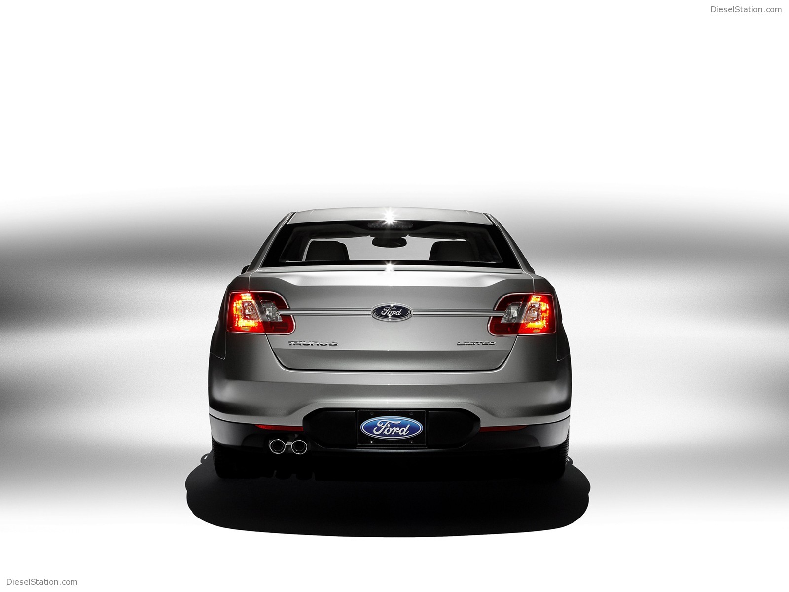 2010 Ford Taurus