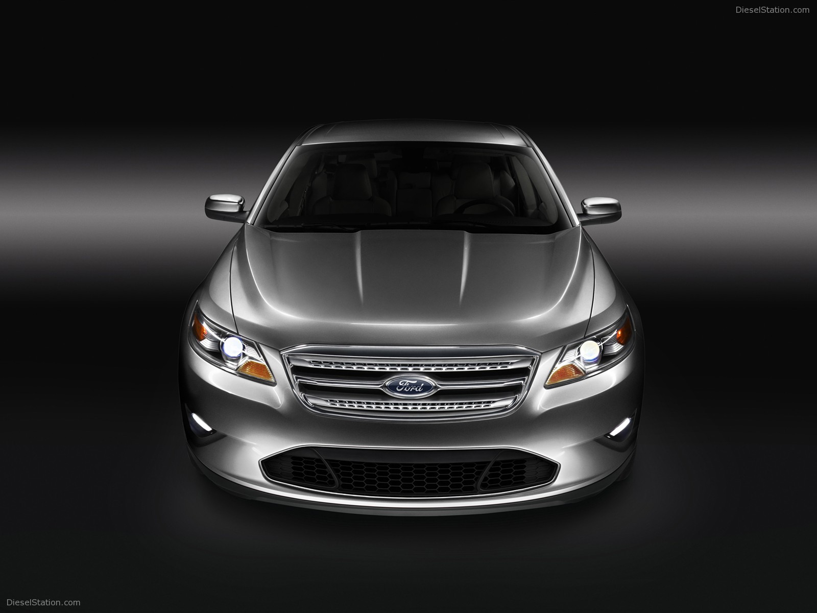 2010 Ford Taurus