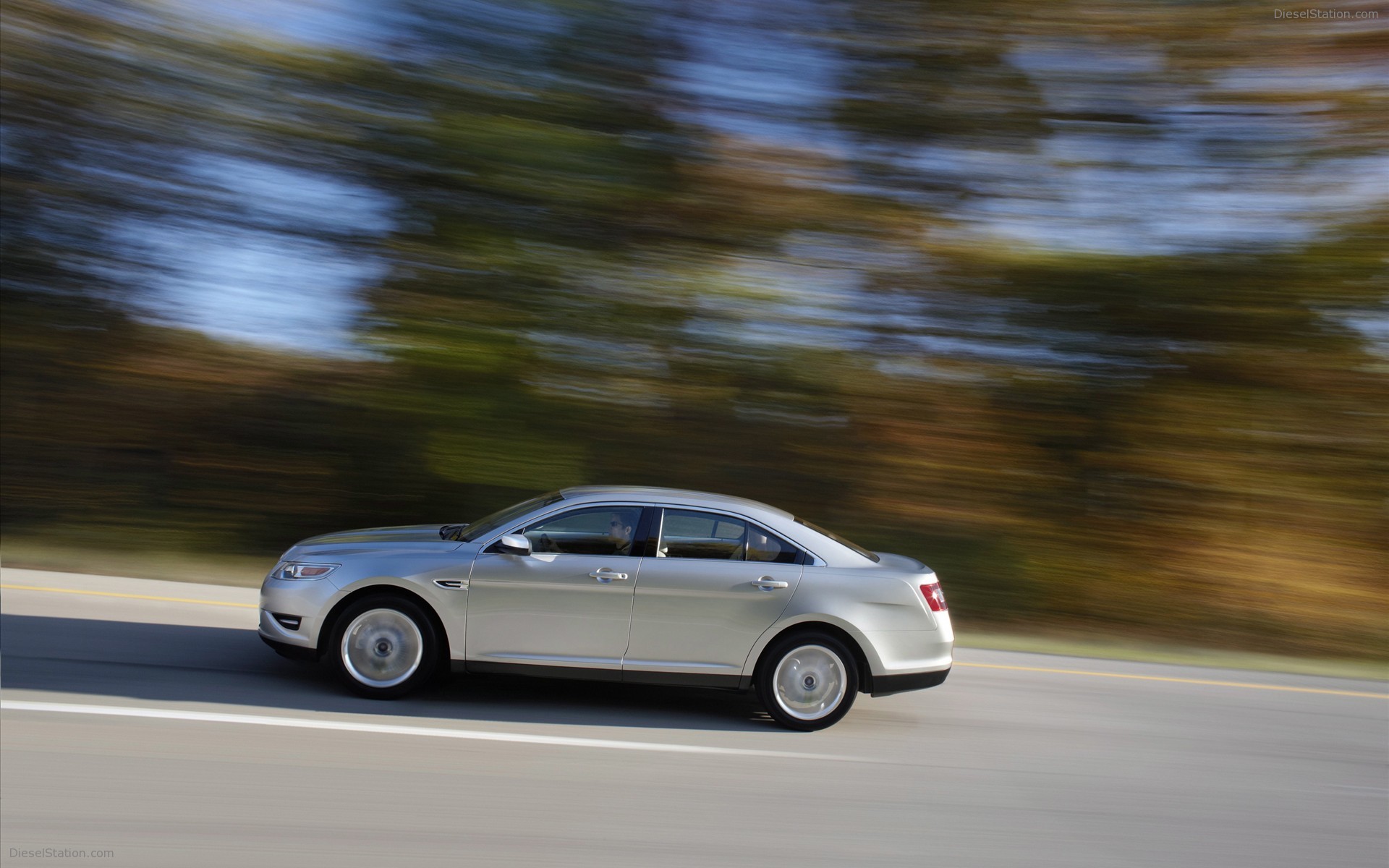 2010 Ford Taurus